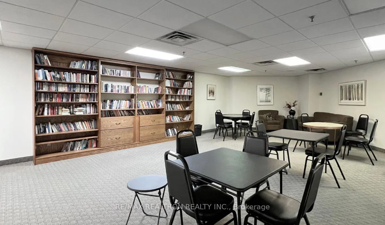 Photo 12 of Unit 1106, 110 Promenade Circle, Vaughan, Brownridge — HOMEH
