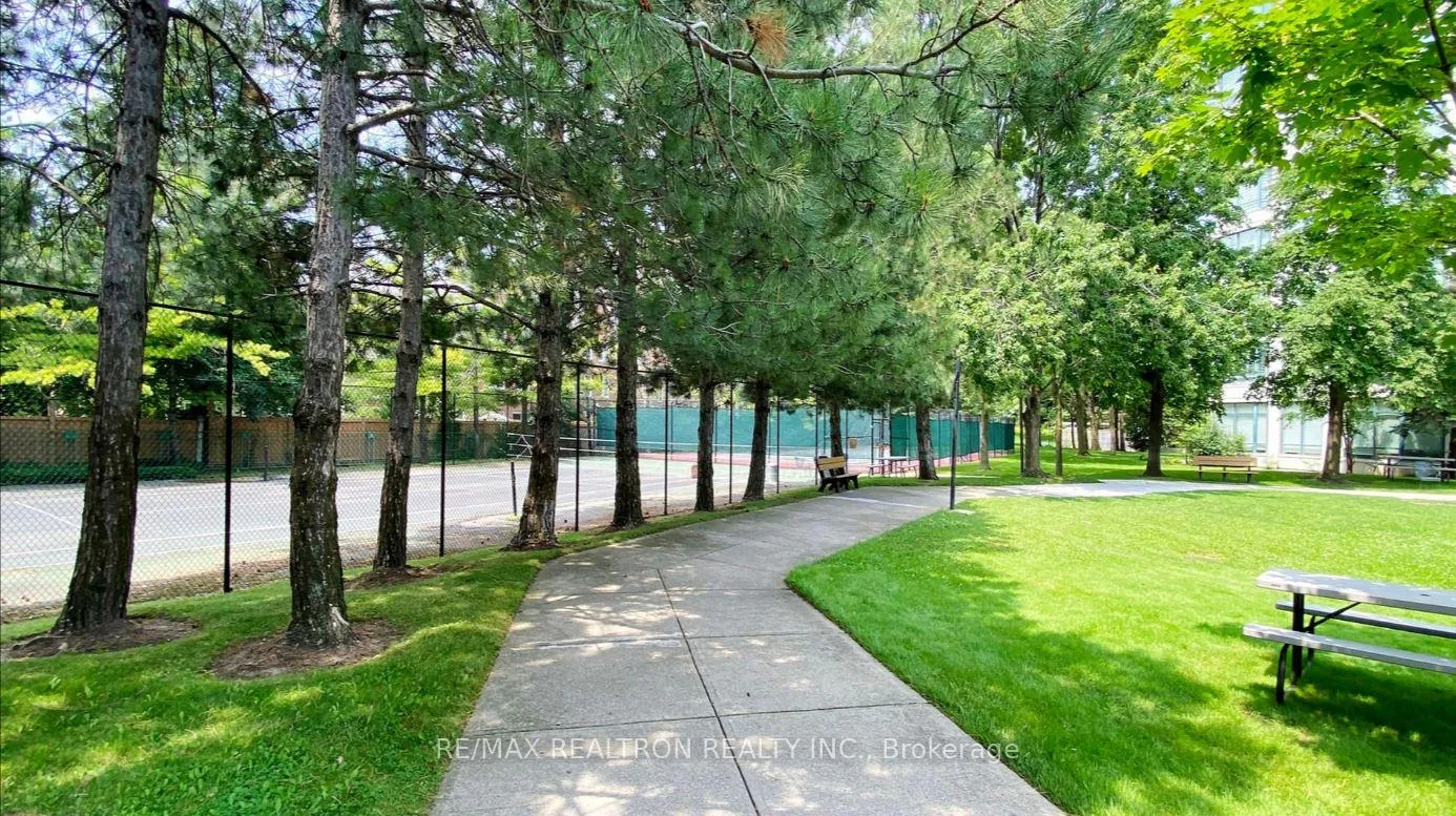 Photo 15 of Unit 1106, 110 Promenade Circle, Vaughan, Brownridge — HOMEH
