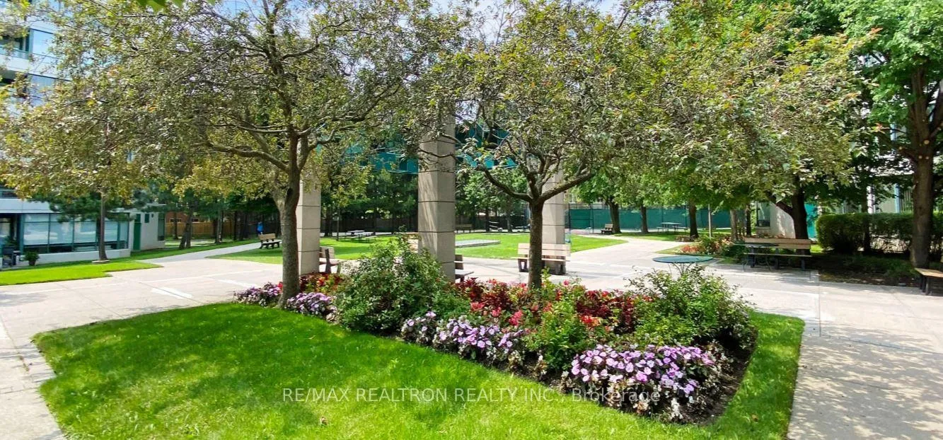 Photo 18 of Unit 1106, 110 Promenade Circle, Vaughan, Brownridge — HOMEH