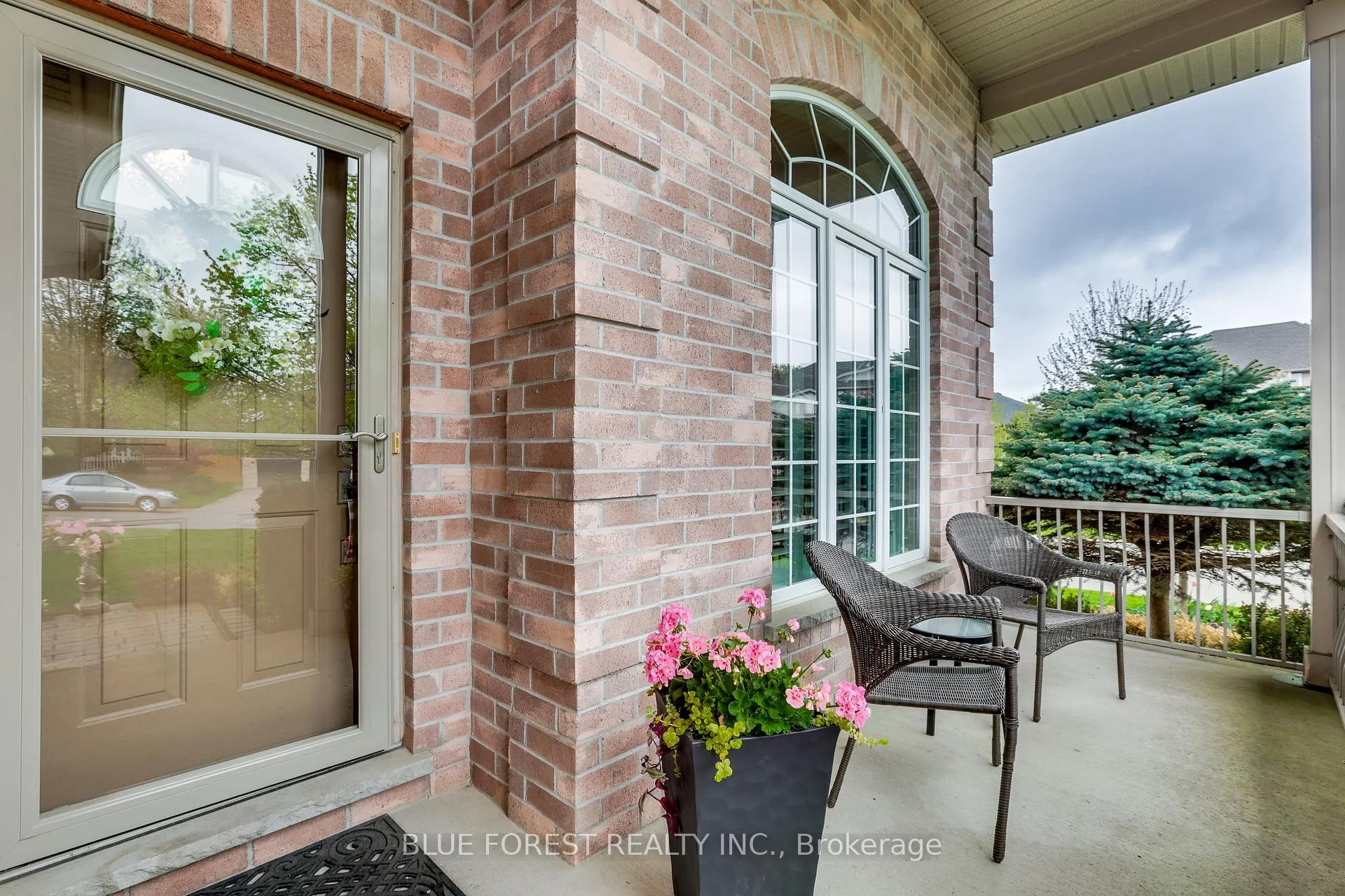 Photo 4 of 179 Forest Grove Crescent, Thames Centre, Dorchester — HOMEH