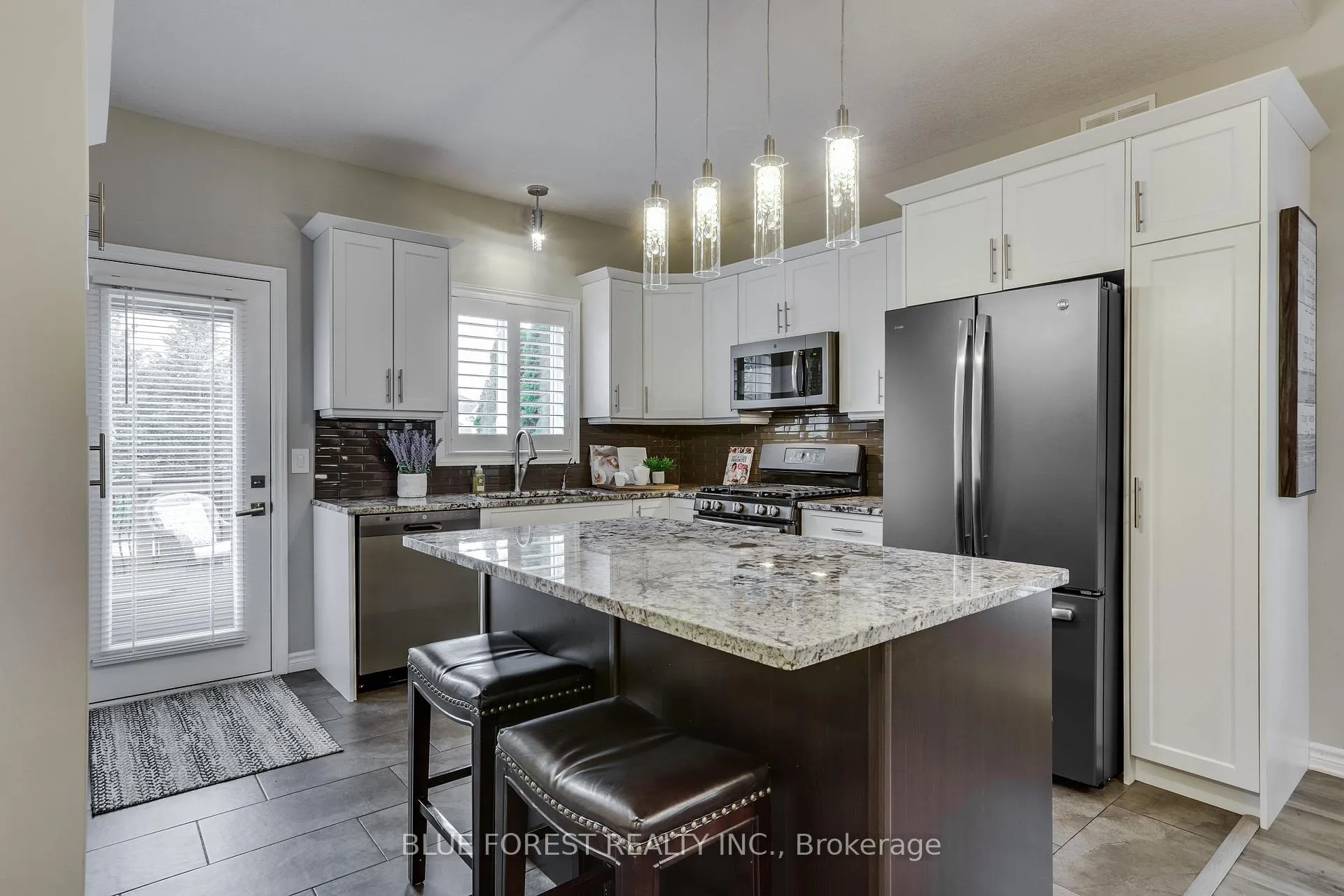 Photo 12 of 179 Forest Grove Crescent, Thames Centre, Dorchester — HOMEH