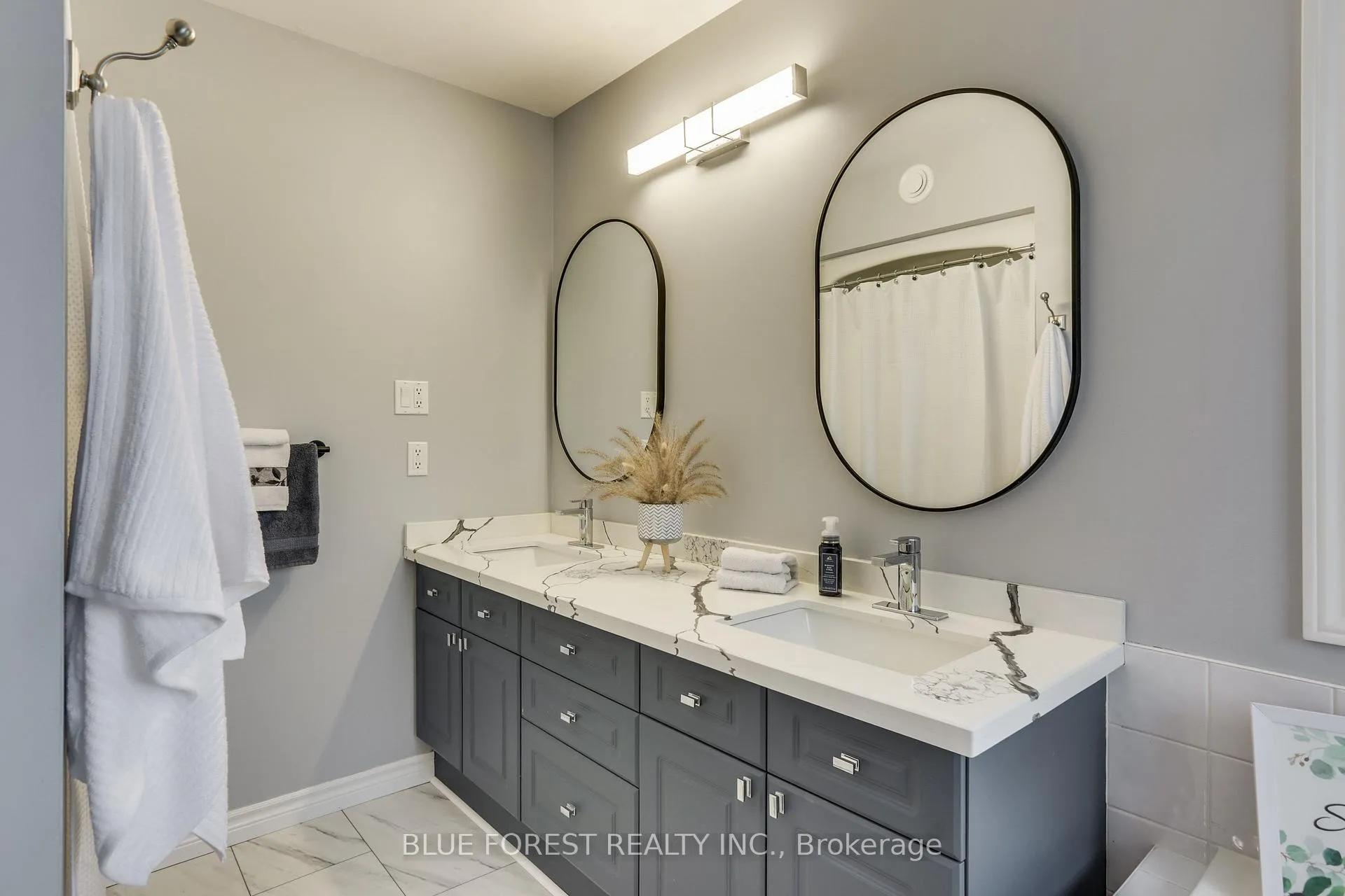 Photo 18 of 179 Forest Grove Crescent, Thames Centre, Dorchester — HOMEH
