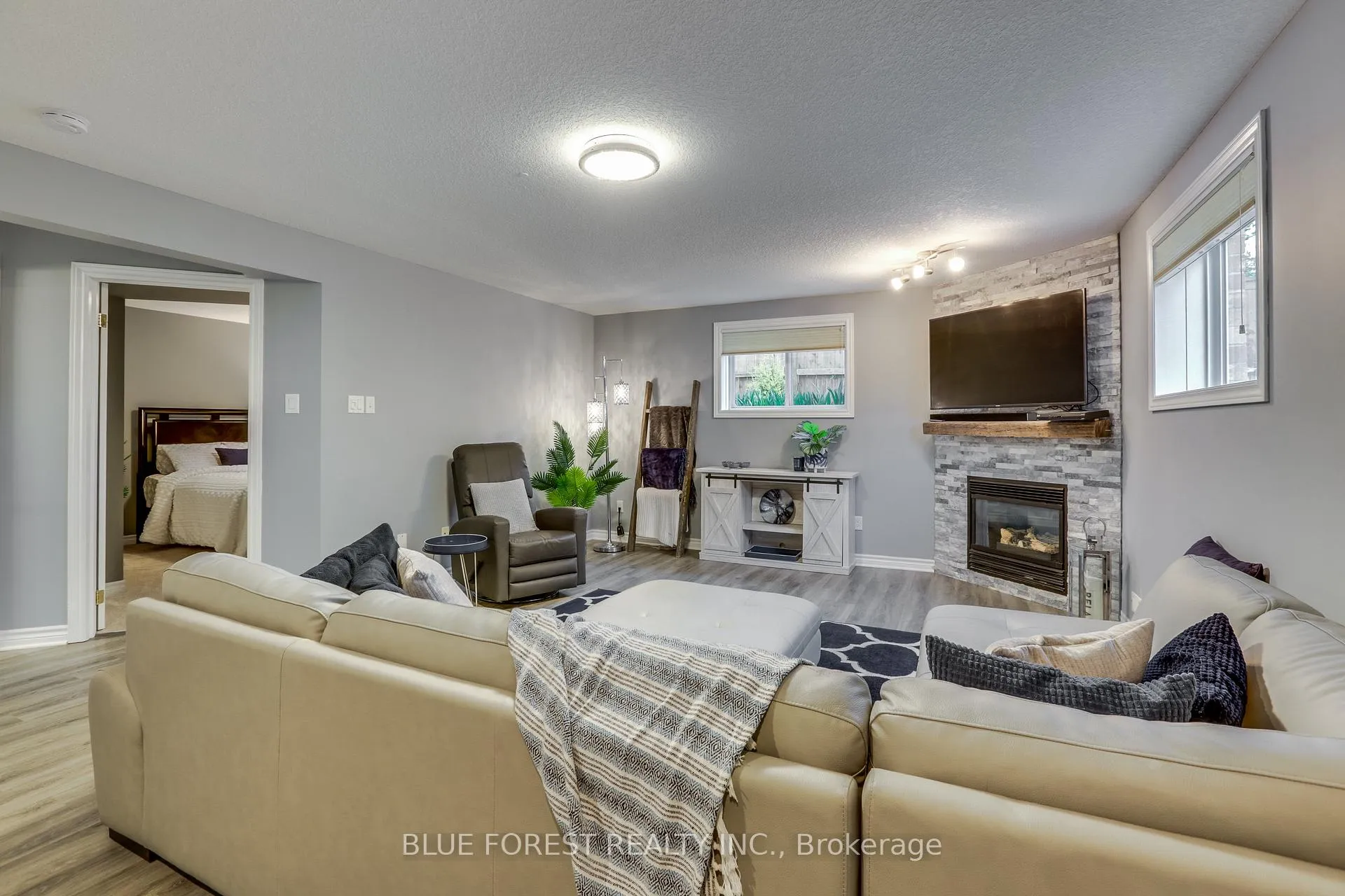 Photo 26 of 179 Forest Grove Crescent, Thames Centre, Dorchester — HOMEH