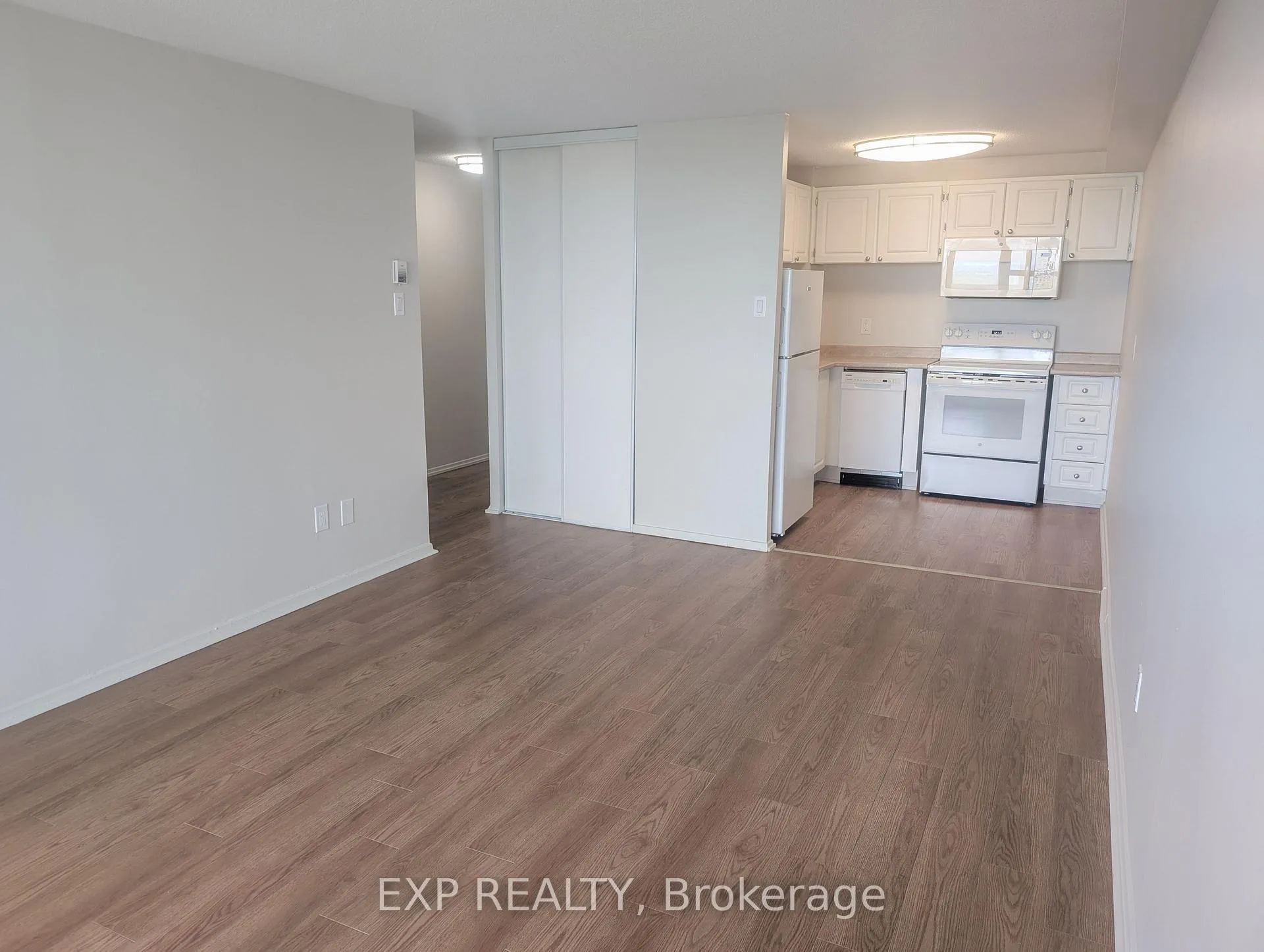 Photo 18 of Unit 1016, 981 Gulf Place, Ottawa, Carson Meadows — HOMEH