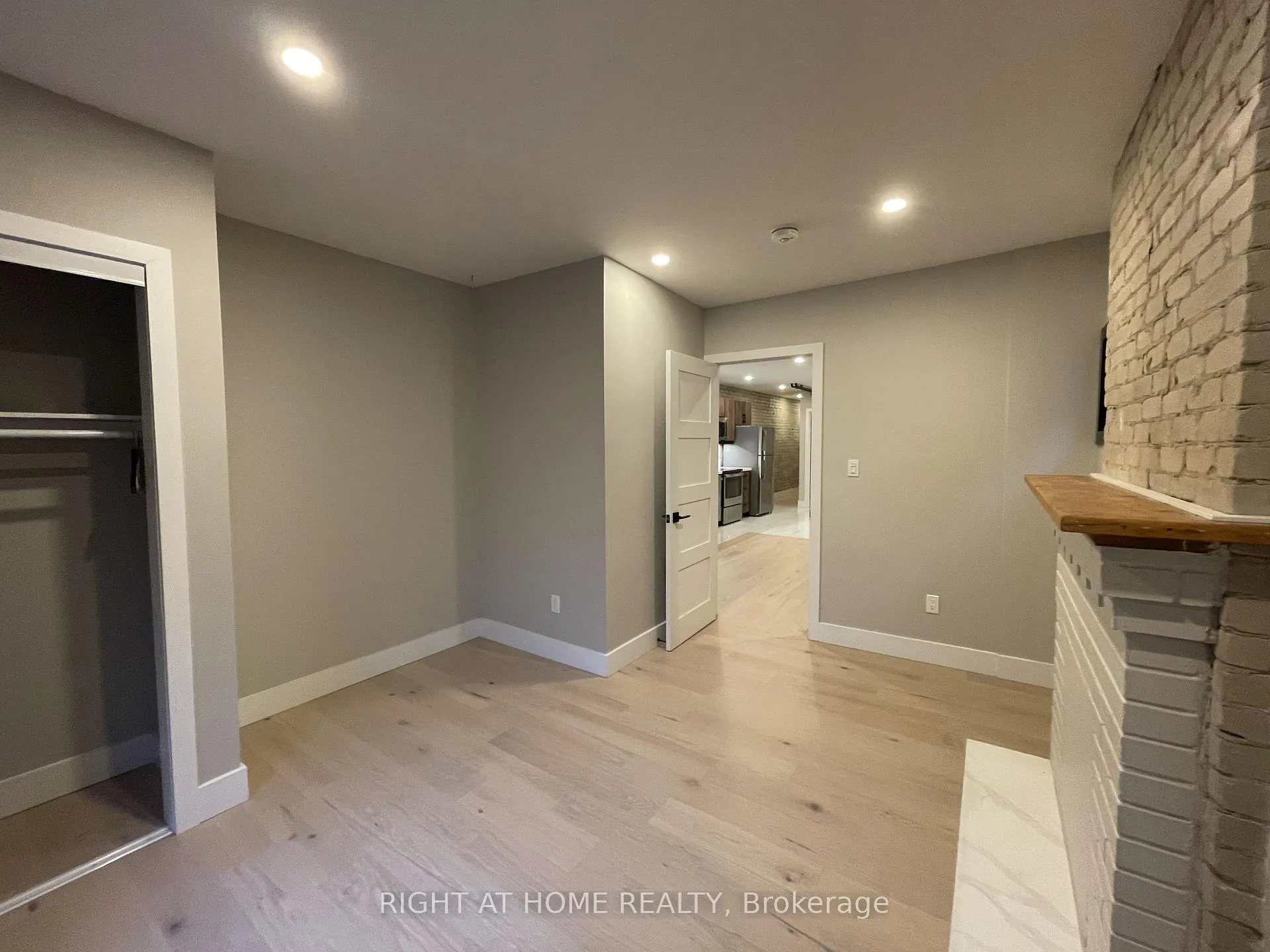 Photo 9 of Unit 1, 363 Parkside Drive, Toronto, High Park-Swansea — HOMEH