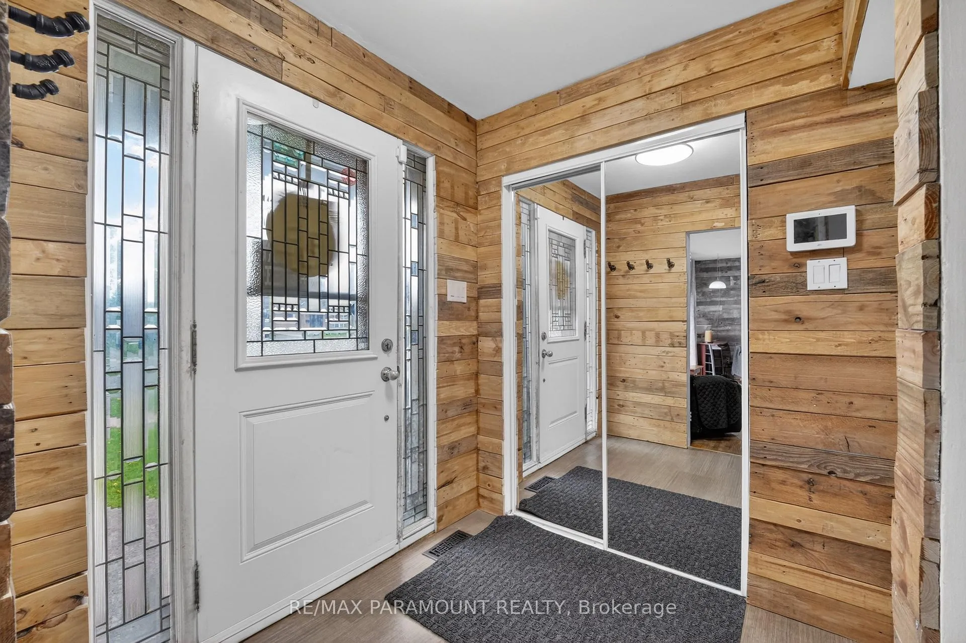 Photo 6 of 250 Avondale Boulevard, Brampton, Avondale — HOMEH