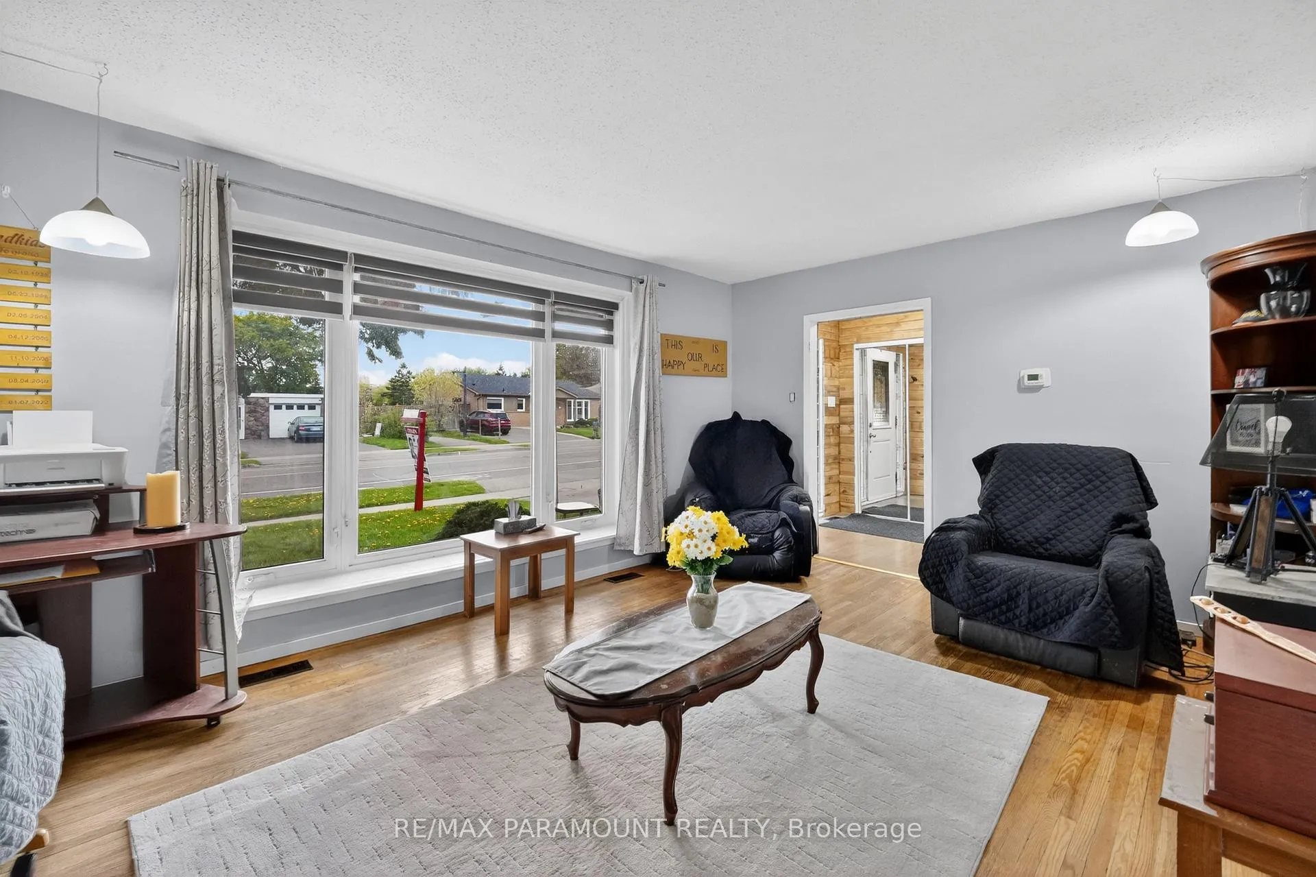Photo 8 of 250 Avondale Boulevard, Brampton, Avondale — HOMEH