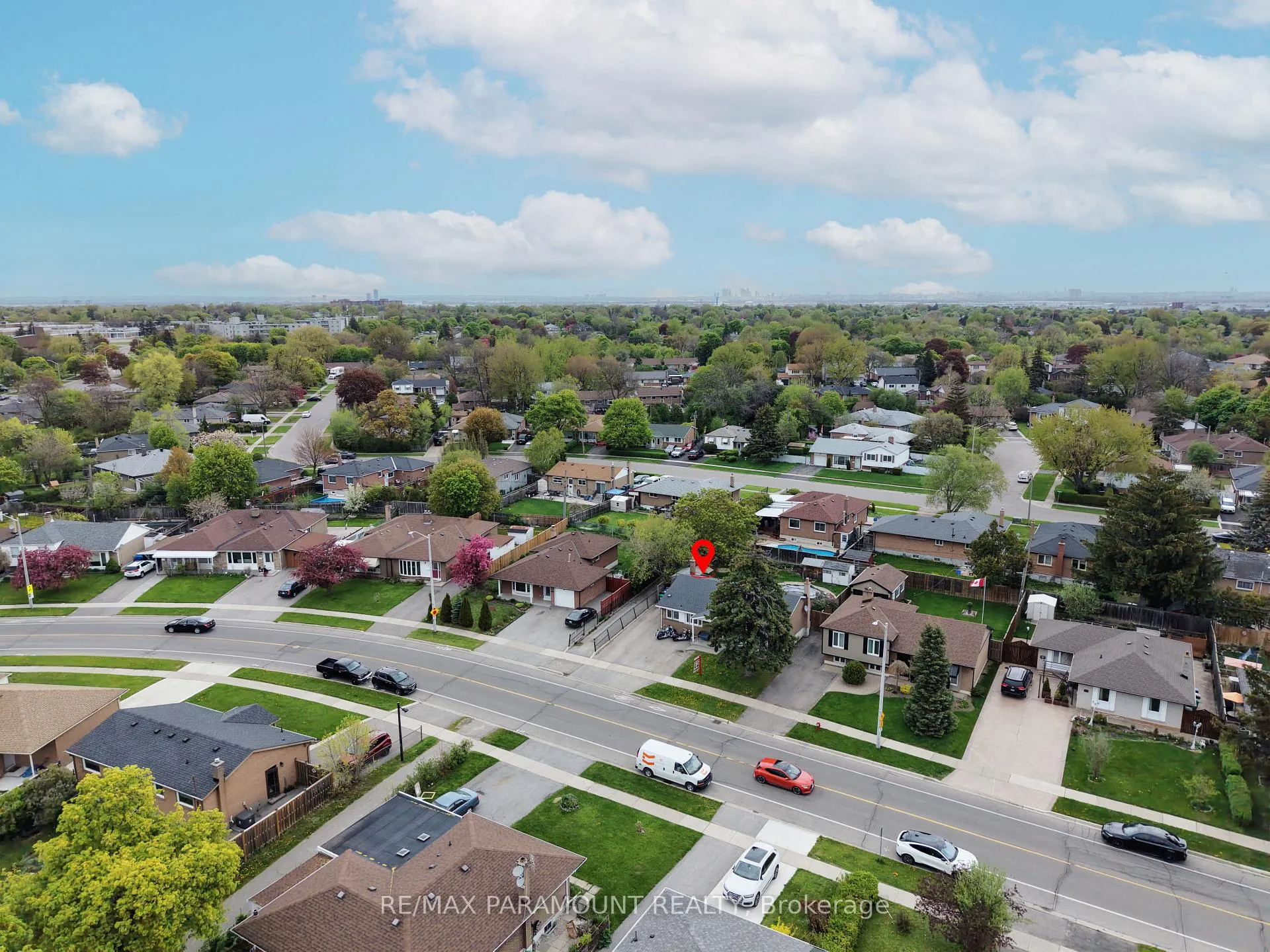 Photo 42 of 250 Avondale Boulevard, Brampton, Avondale — HOMEH