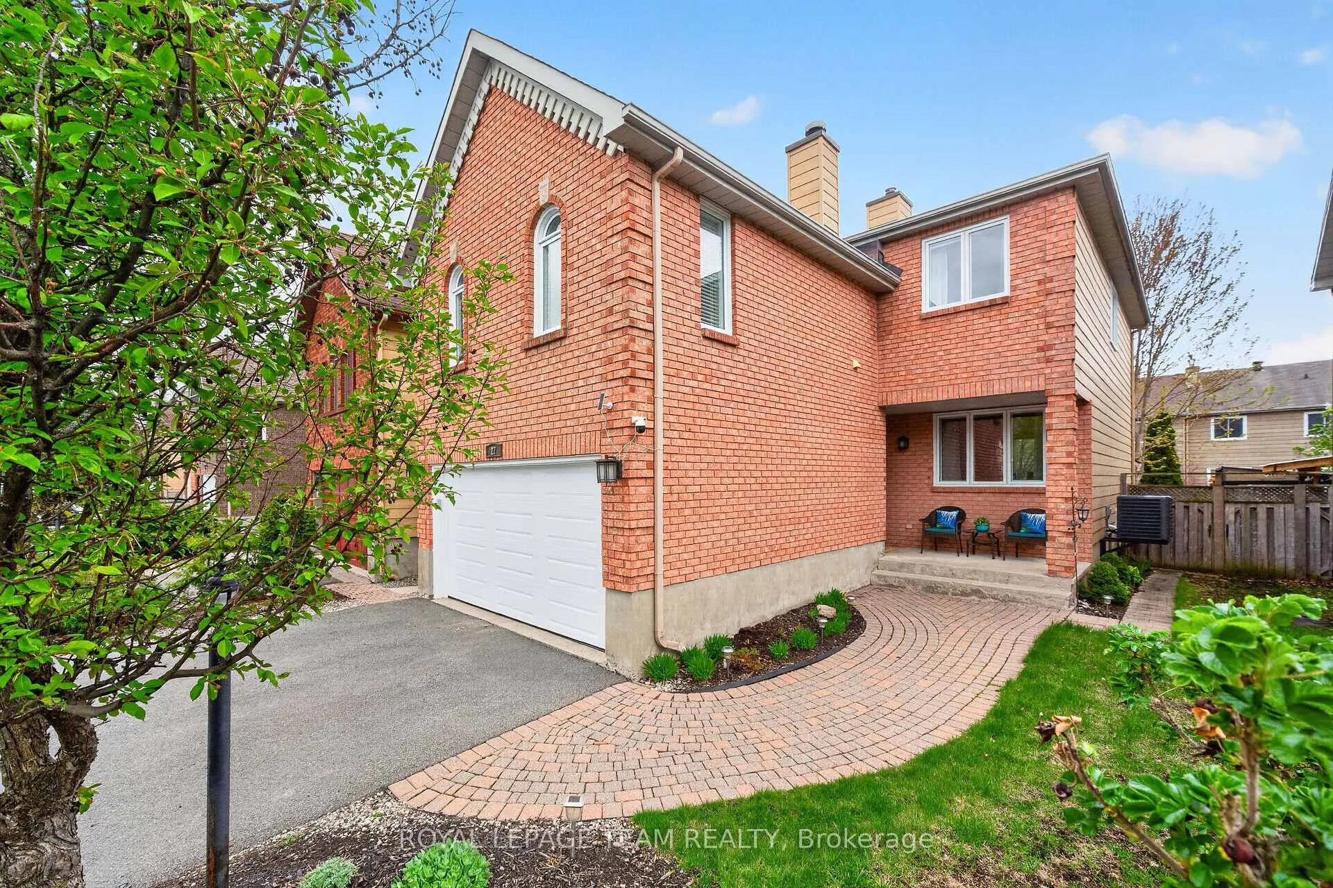 Photo 1 of 27 Inwood Drive, Ottawa, Kanata - Bridlewood — HOMEH