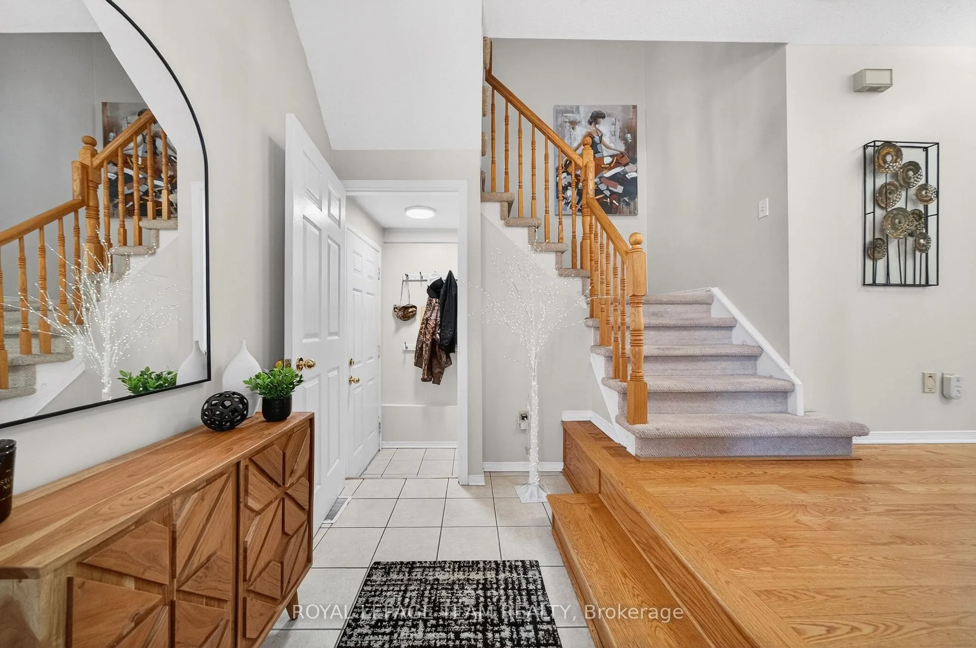 Photo 5 of 27 Inwood Drive, Ottawa, Kanata - Bridlewood — HOMEH