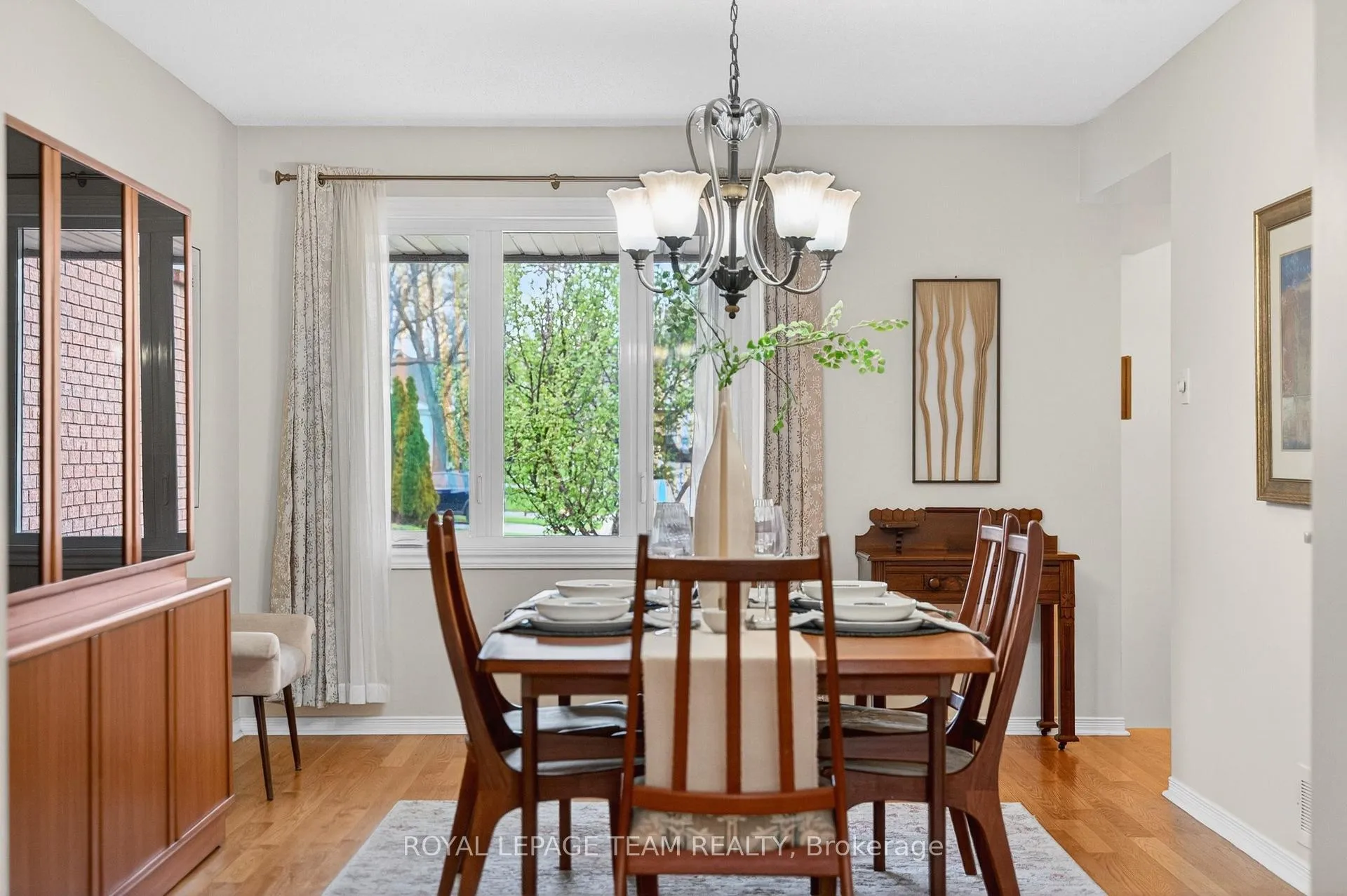 Photo 12 of 27 Inwood Drive, Ottawa, Kanata - Bridlewood — HOMEH