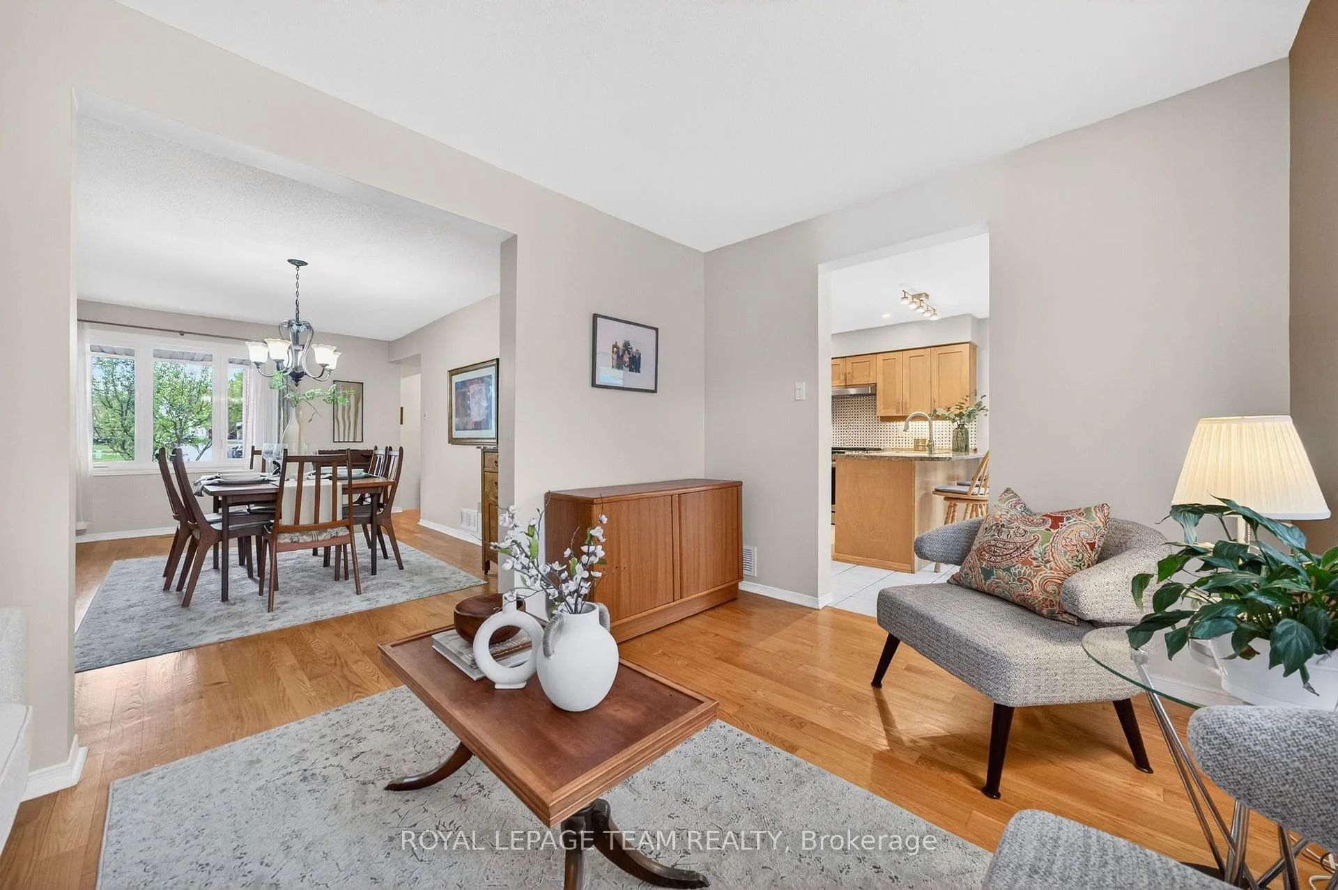 Photo 15 of 27 Inwood Drive, Ottawa, Kanata - Bridlewood — HOMEH