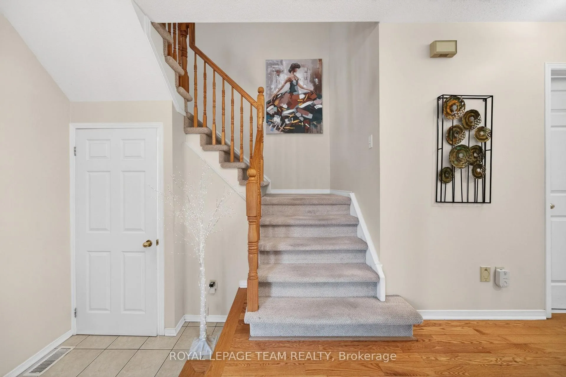 Photo 22 of 27 Inwood Drive, Ottawa, Kanata - Bridlewood — HOMEH