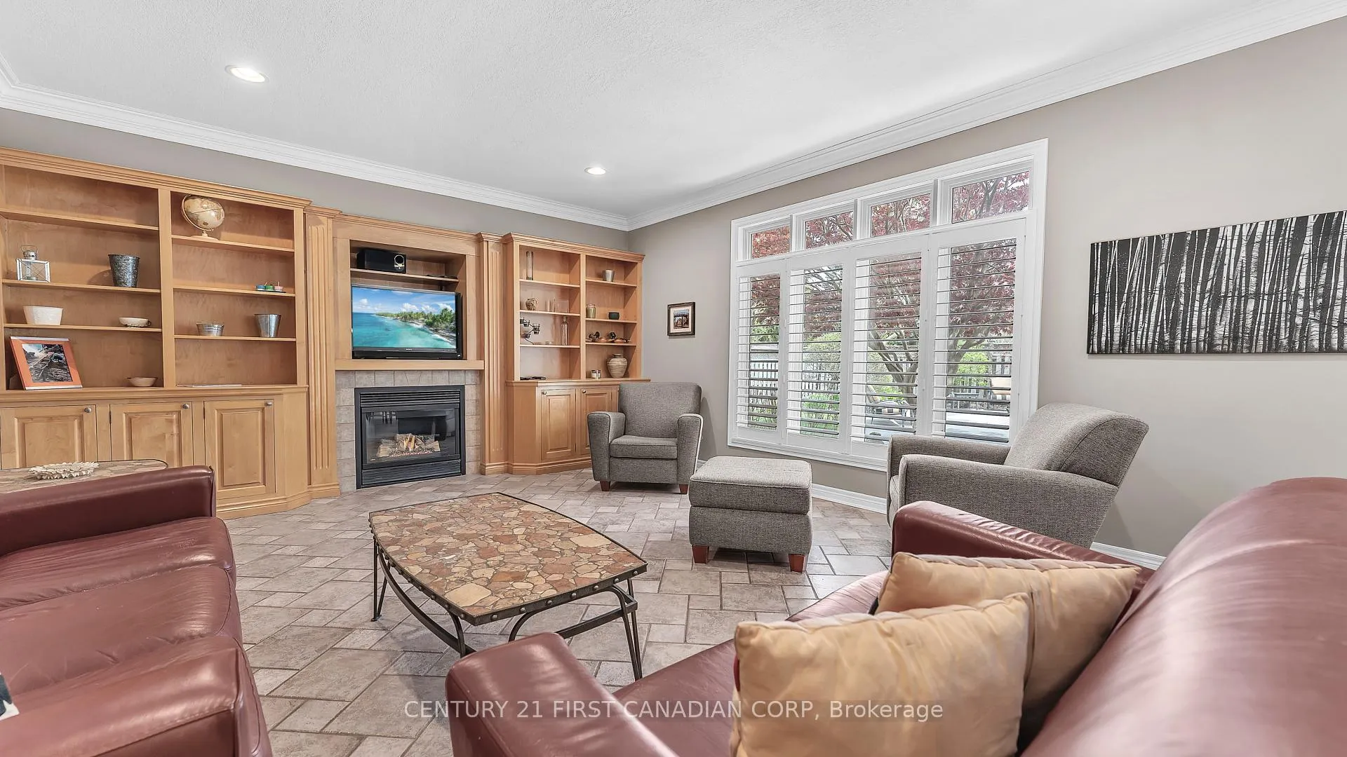 Photo 15 of 10 Bassenthwaite Crescent, London, North A — HOMEH