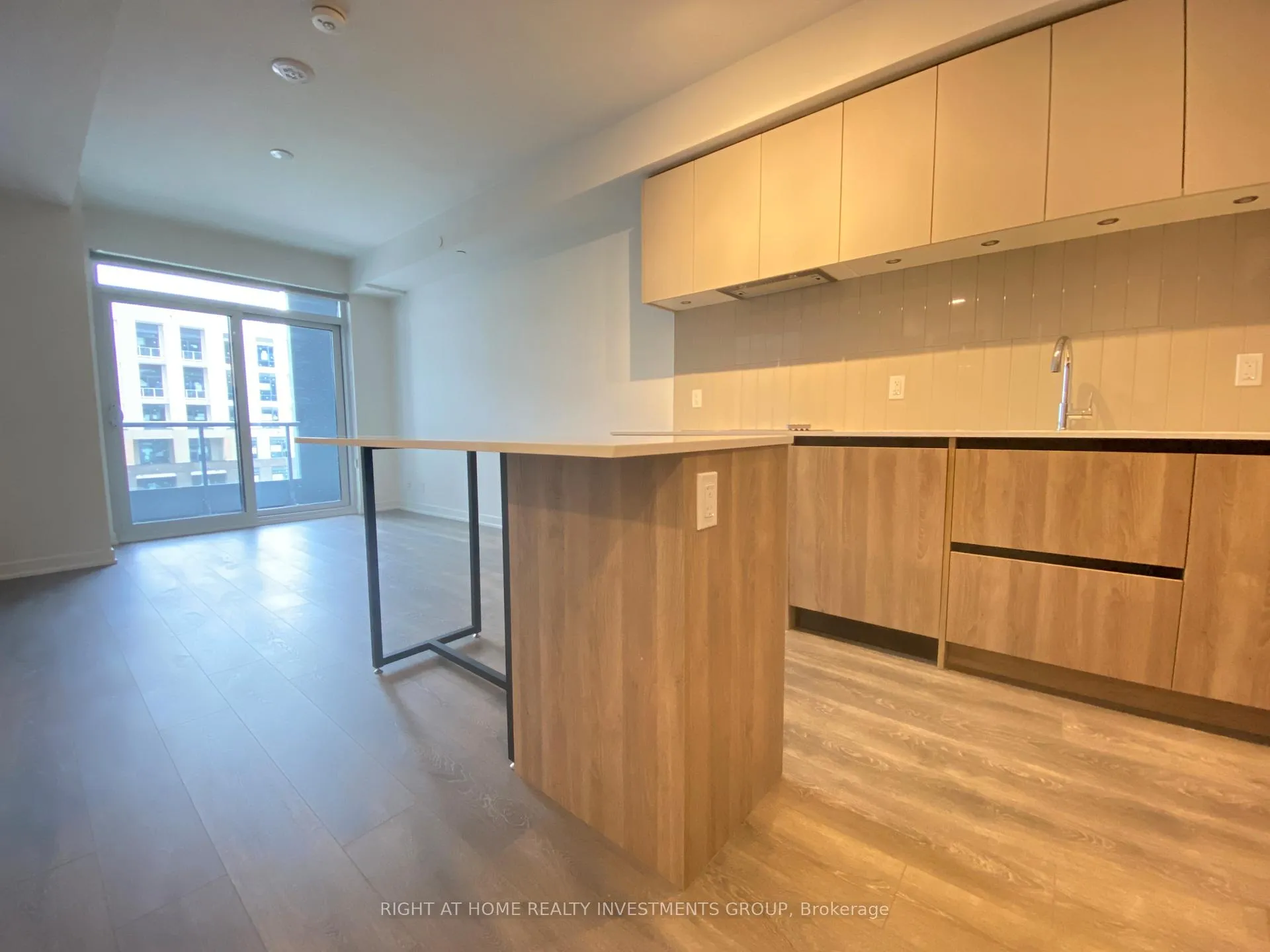 Photo 3 of Unit 427, 7950 Bathurst Street, Vaughan, Beverley Glen — HOMEH