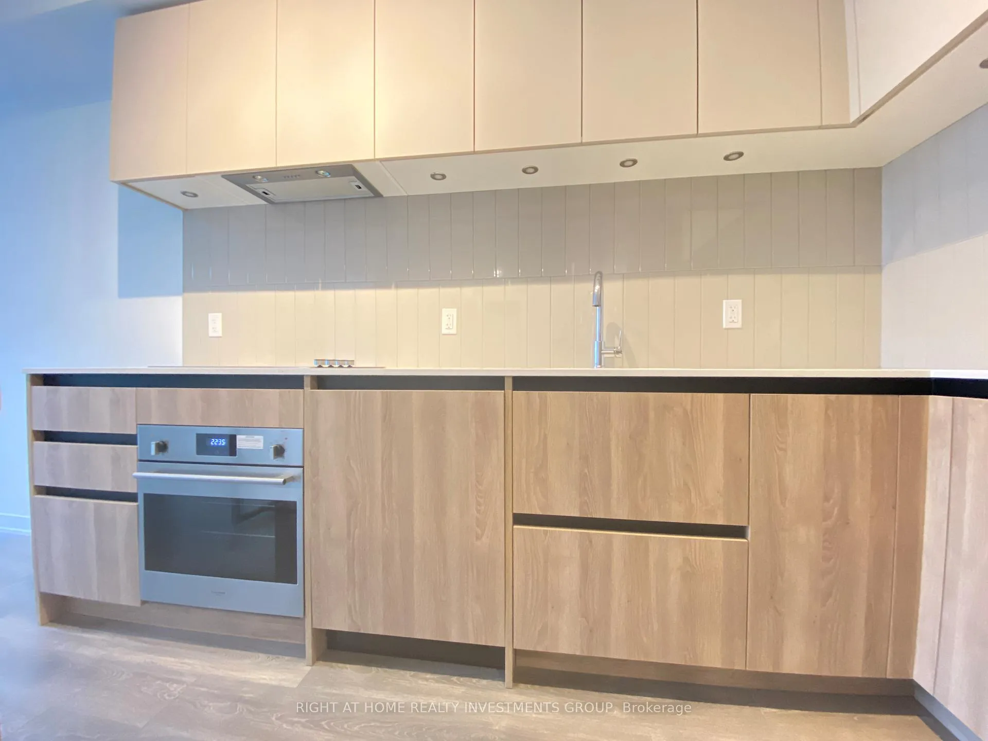Photo 7 of Unit 427, 7950 Bathurst Street, Vaughan, Beverley Glen — HOMEH