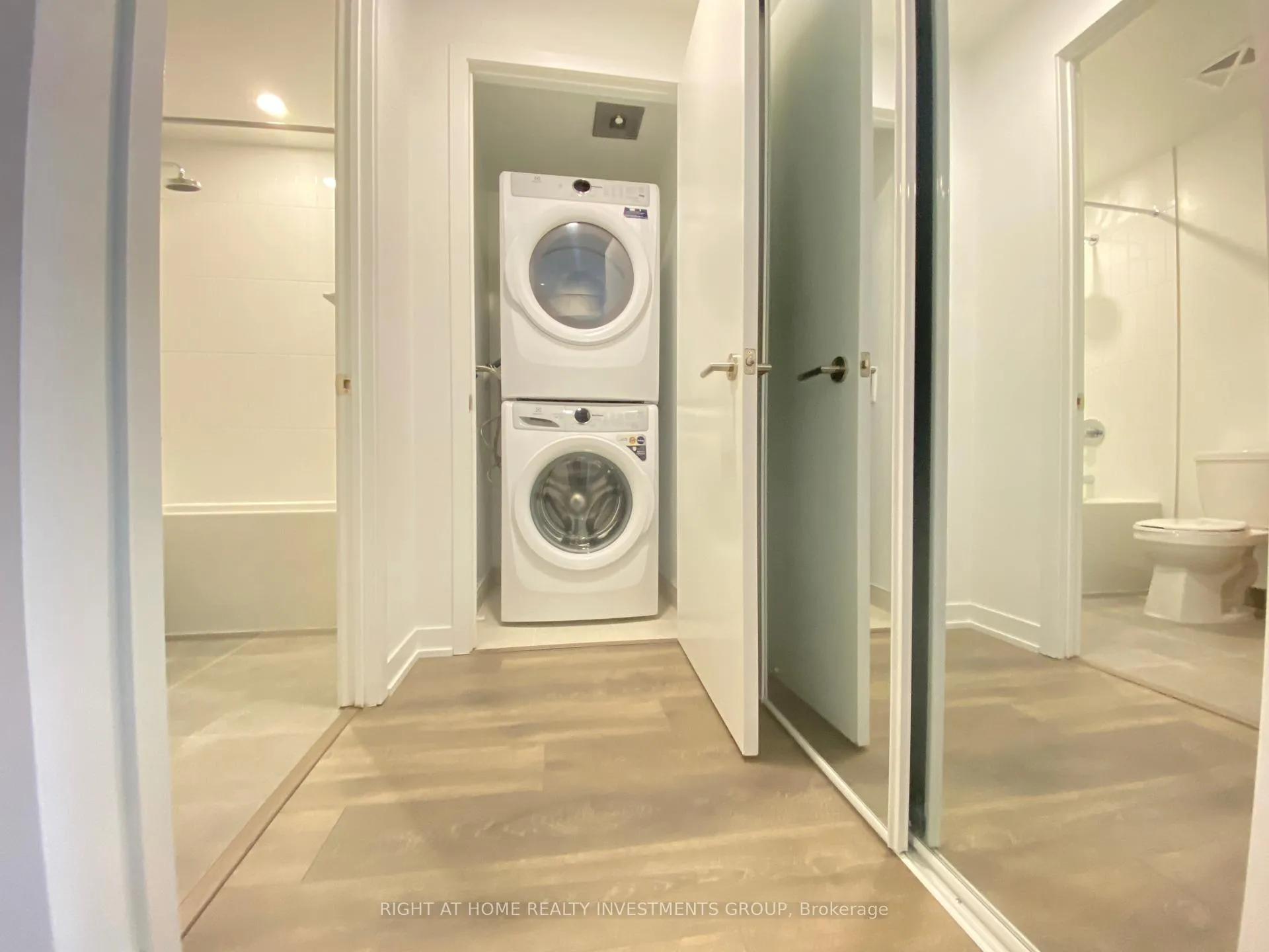 Photo 9 of Unit 427, 7950 Bathurst Street, Vaughan, Beverley Glen — HOMEH