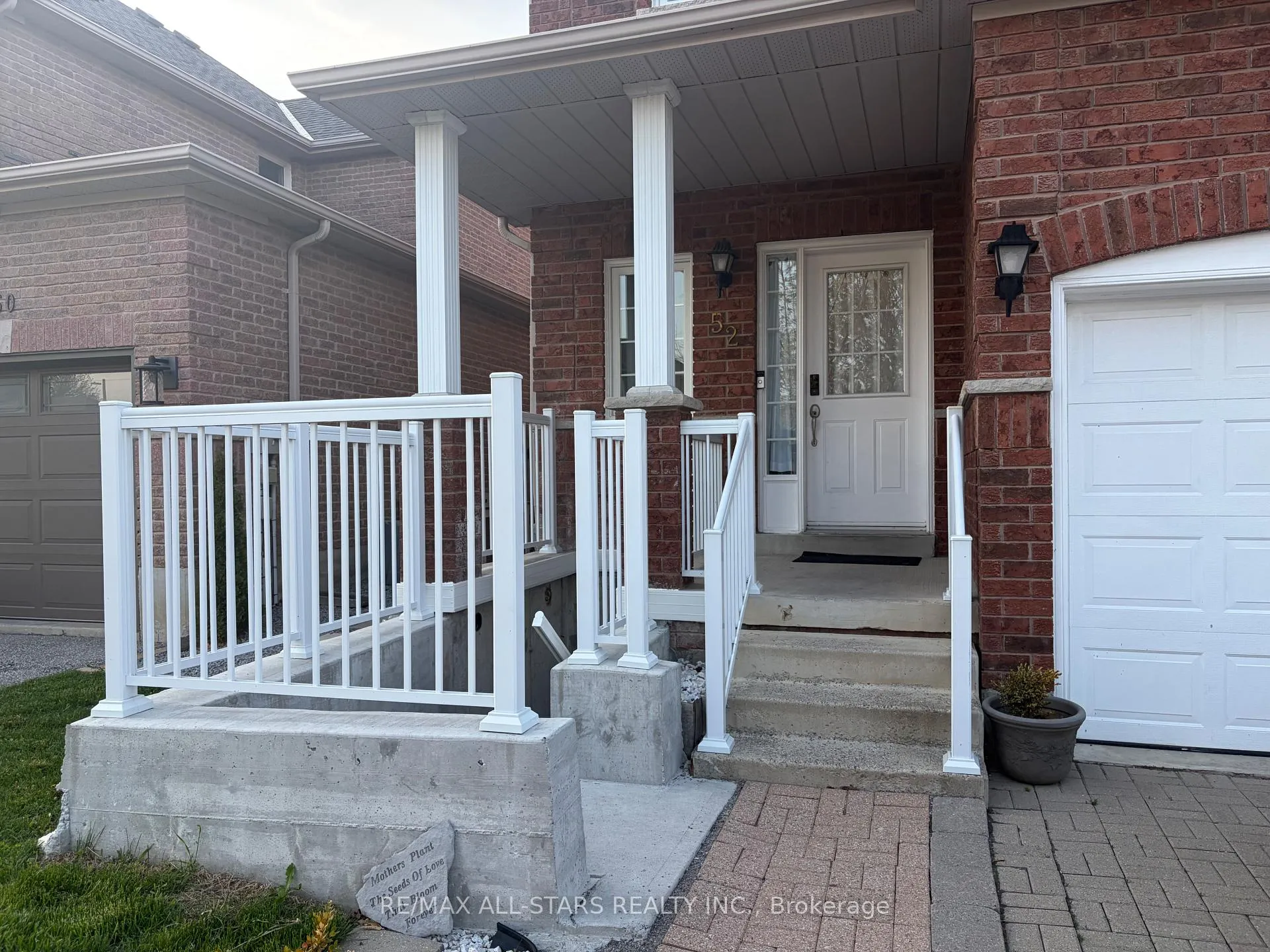 Photo 2 of 52 Arlington Drive, Georgina, Keswick North — HOMEH