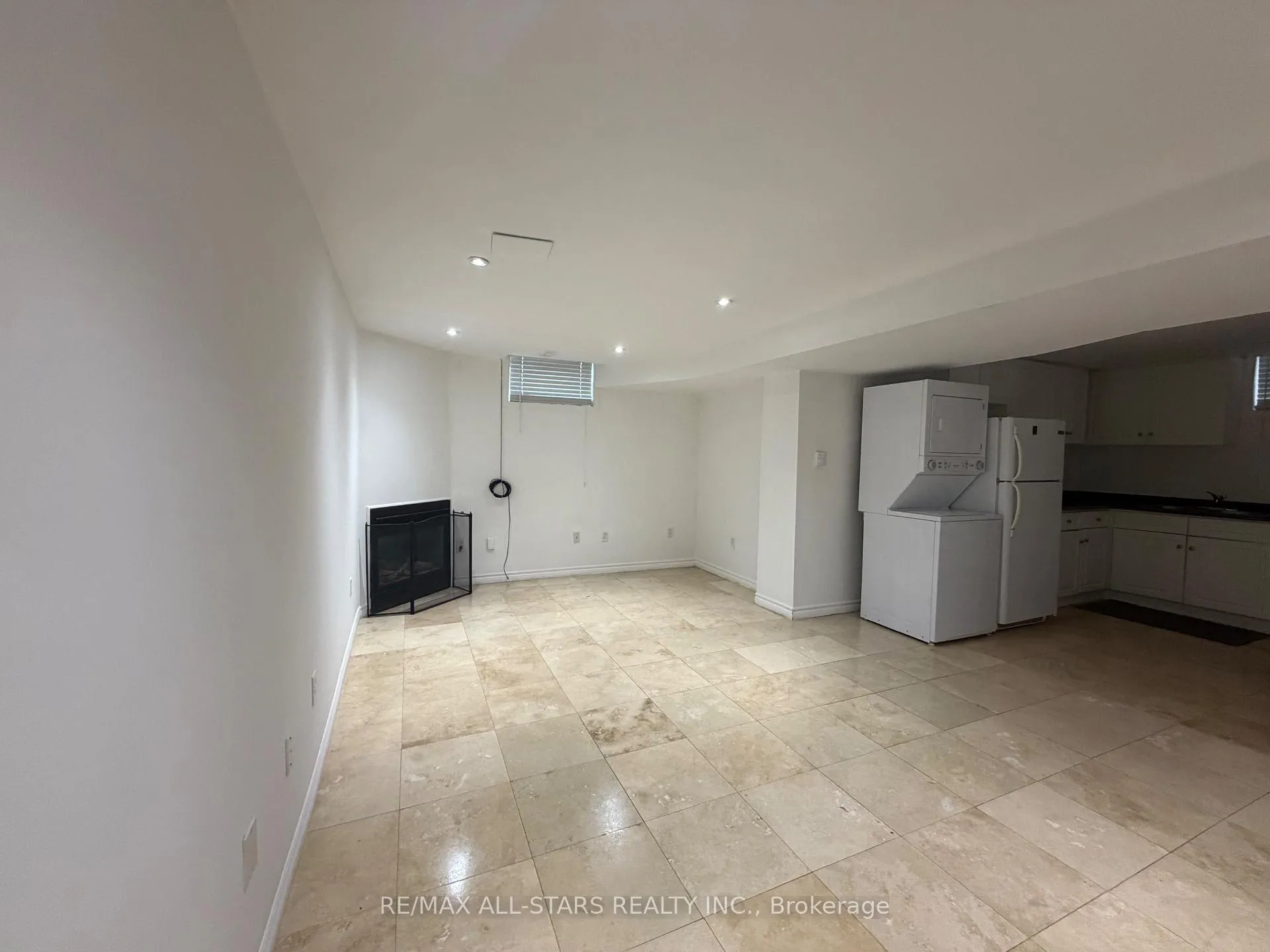 Photo 8 of 52 Arlington Drive, Georgina, Keswick North — HOMEH