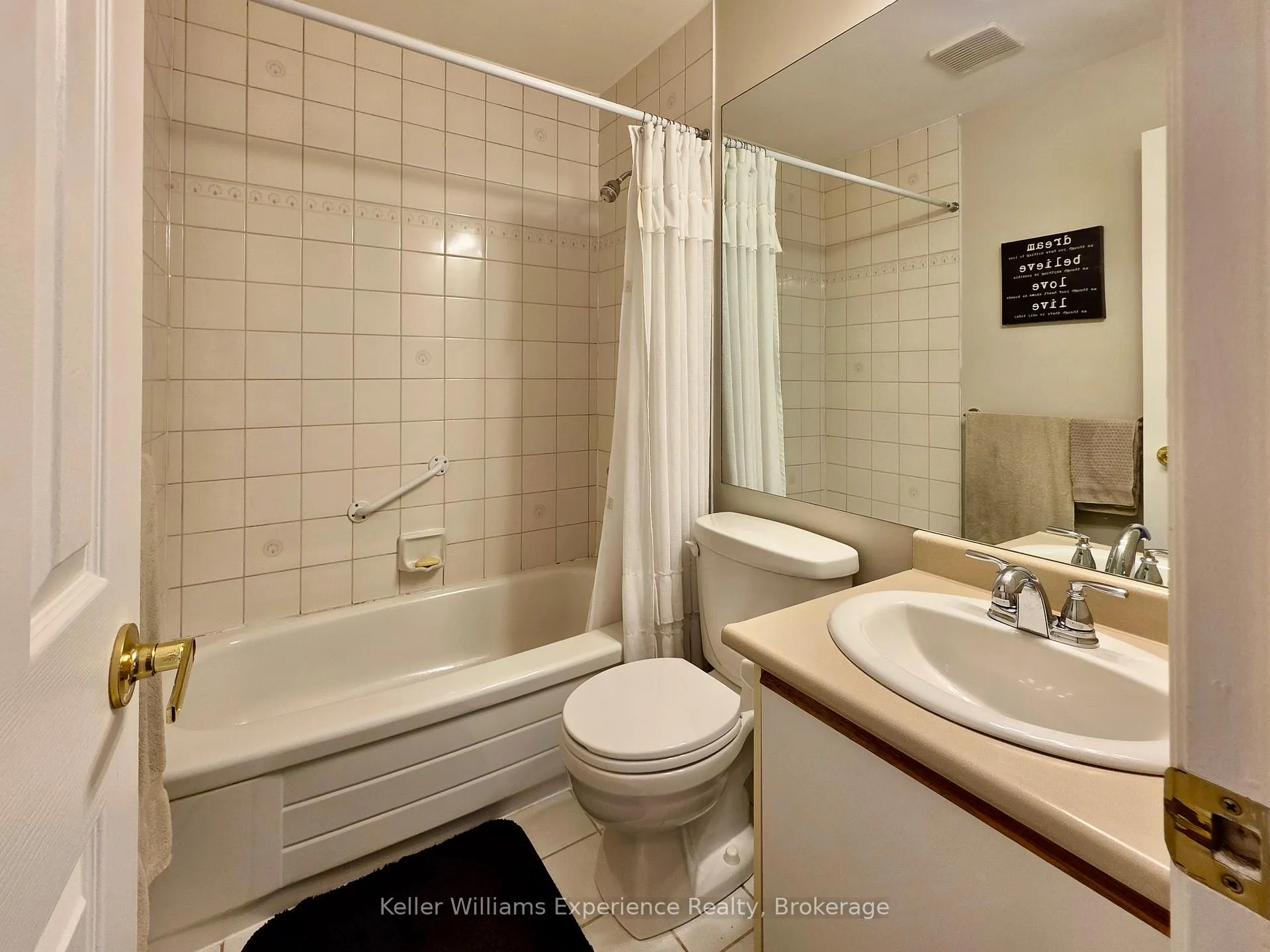 Photo 22 of Unit 202A, 657 Cedar Lane, Bracebridge, Macaulay — HOMEH
