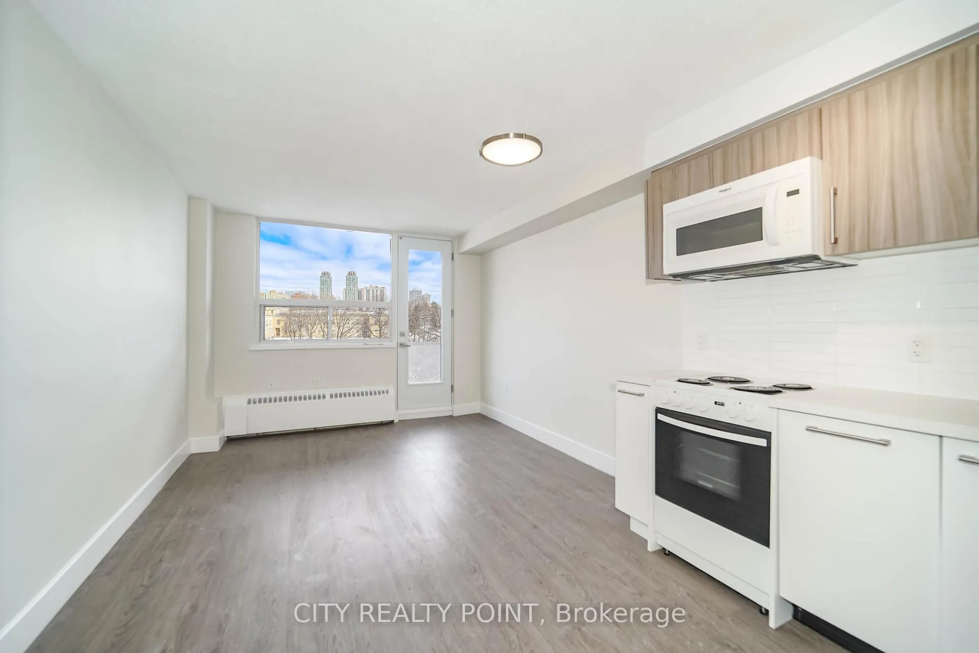 Photo 3 of Unit 207, 1500 Bathurst Street, Toronto, Humewood-Cedarvale — HOMEH