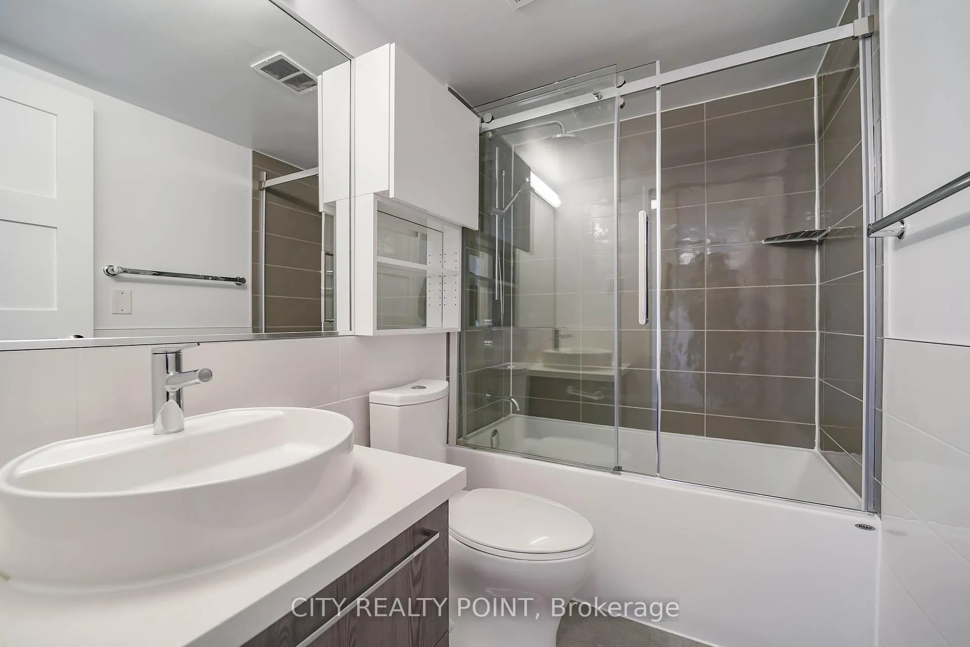 Photo 10 of Unit 207, 1500 Bathurst Street, Toronto, Humewood-Cedarvale — HOMEH