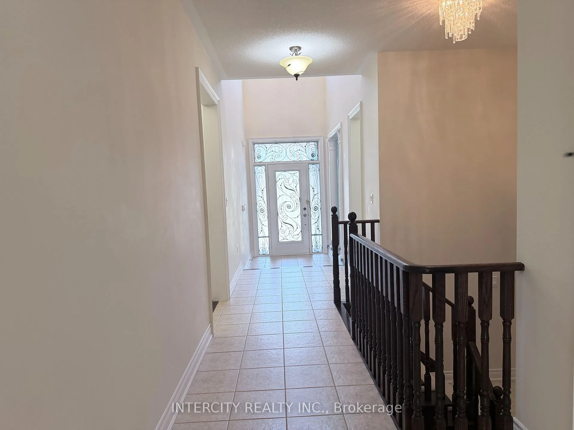 Photo 7 of 655 Davos Road, Vaughan, Vellore Village — HOMEH