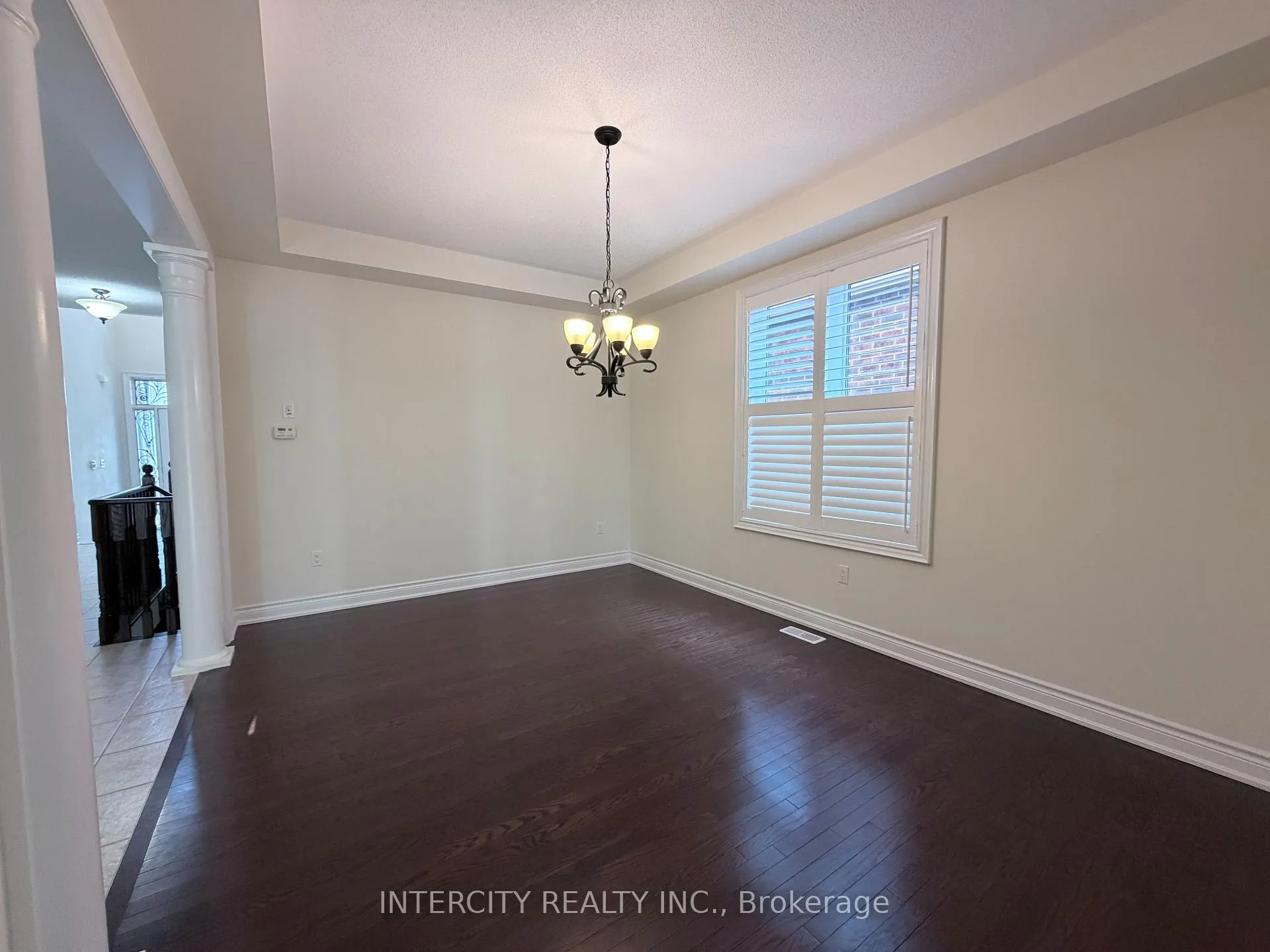 Photo 12 of 655 Davos Road, Vaughan, Vellore Village — HOMEH