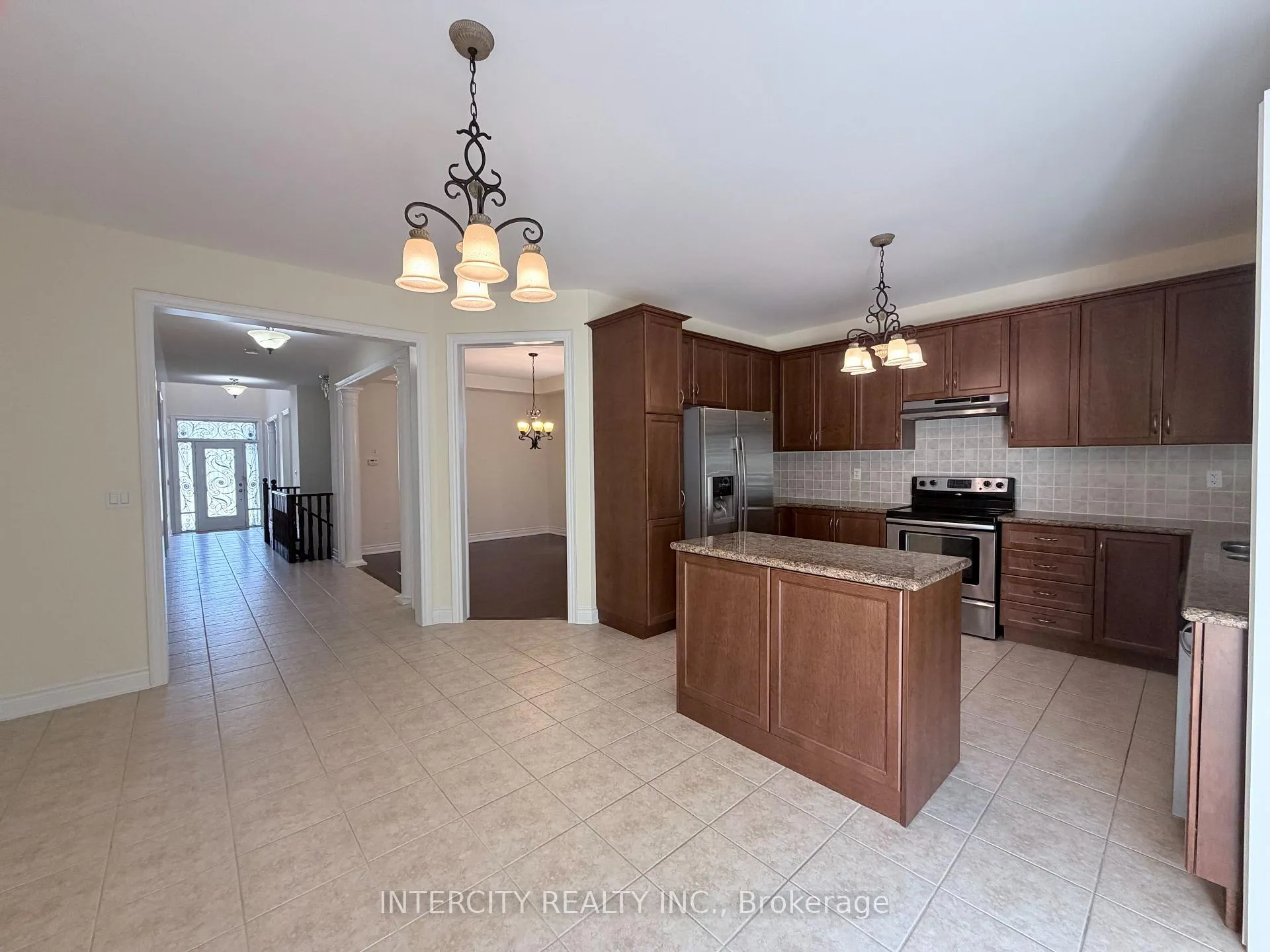 Photo 14 of 655 Davos Road, Vaughan, Vellore Village — HOMEH