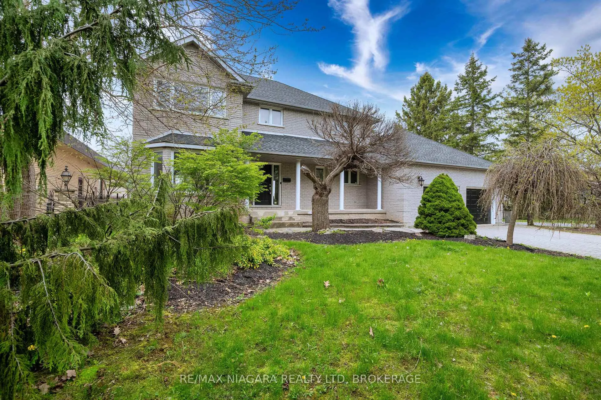 Photo 2 of 2 Mcclure Crescent, Thorold, Confederation Heights — HOMEH