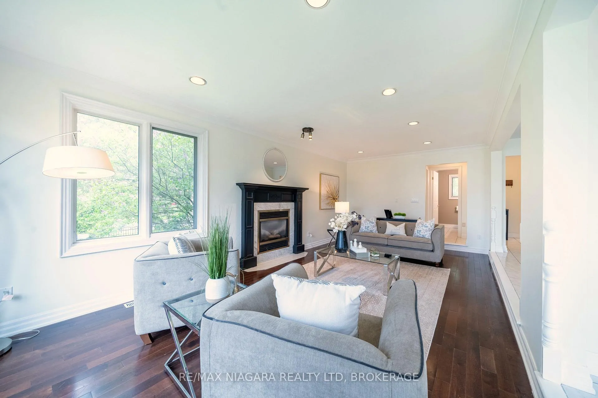 Photo 10 of 2 Mcclure Crescent, Thorold, Confederation Heights — HOMEH