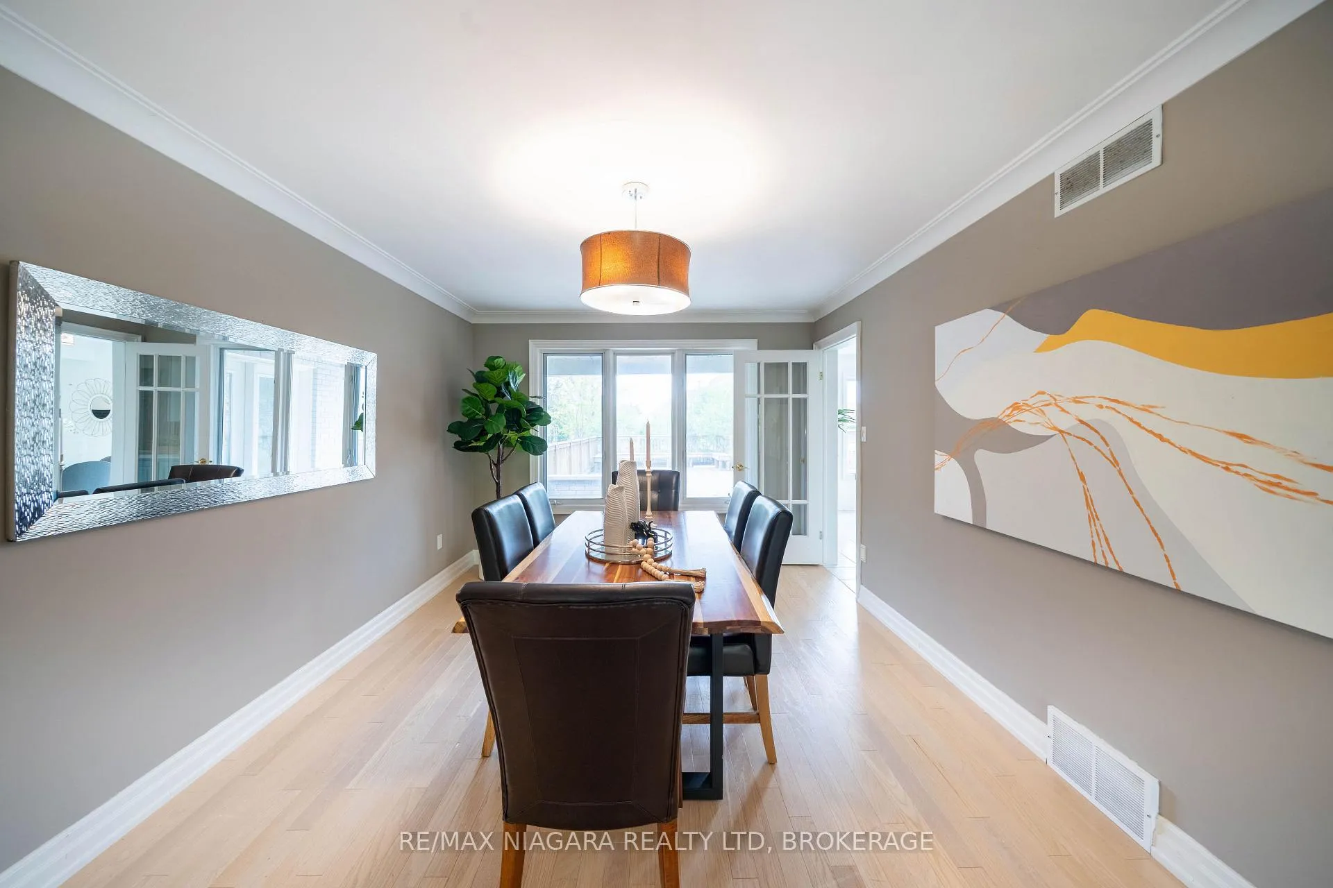 Photo 20 of 2 Mcclure Crescent, Thorold, Confederation Heights — HOMEH