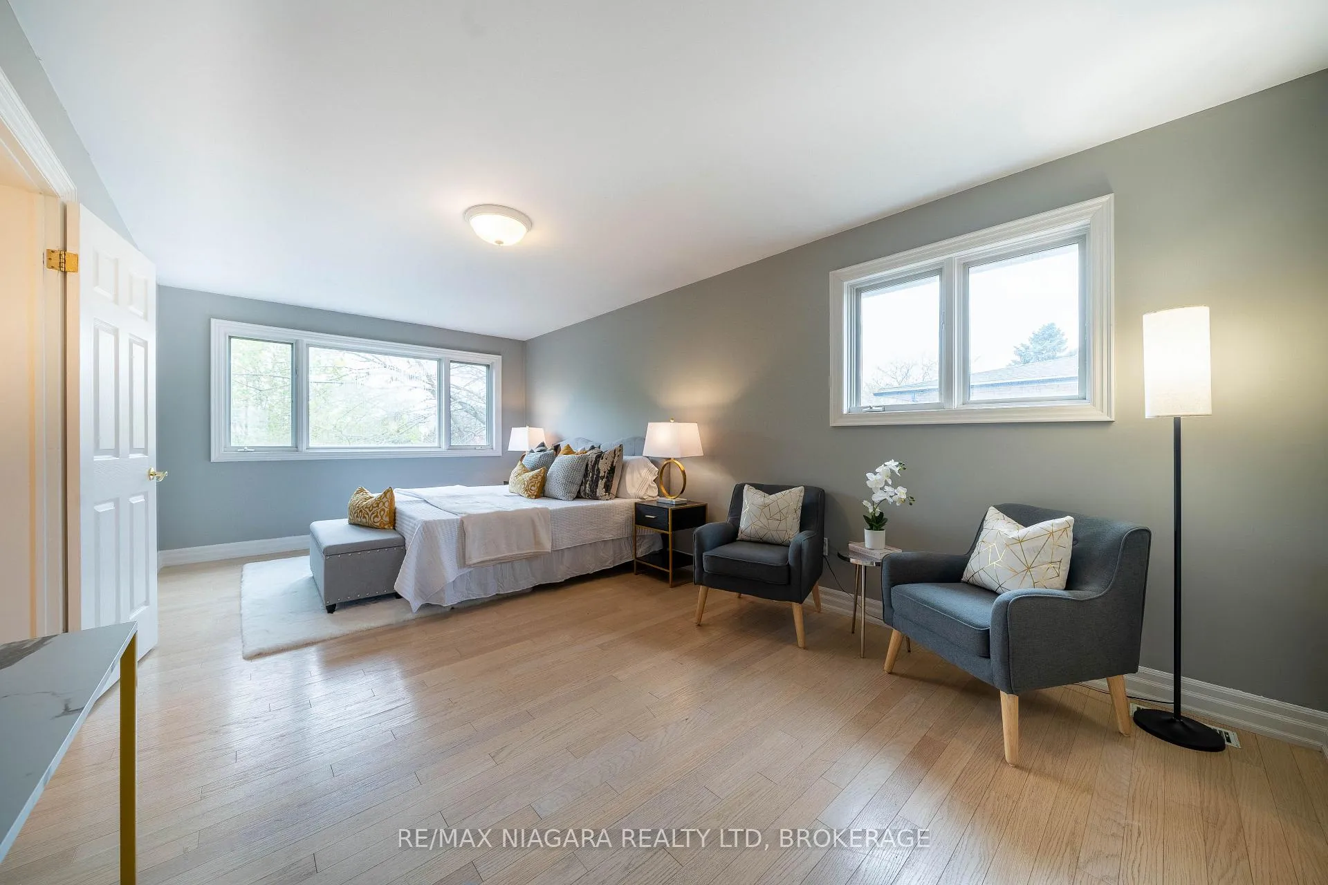 Photo 38 of 2 Mcclure Crescent, Thorold, Confederation Heights — HOMEH