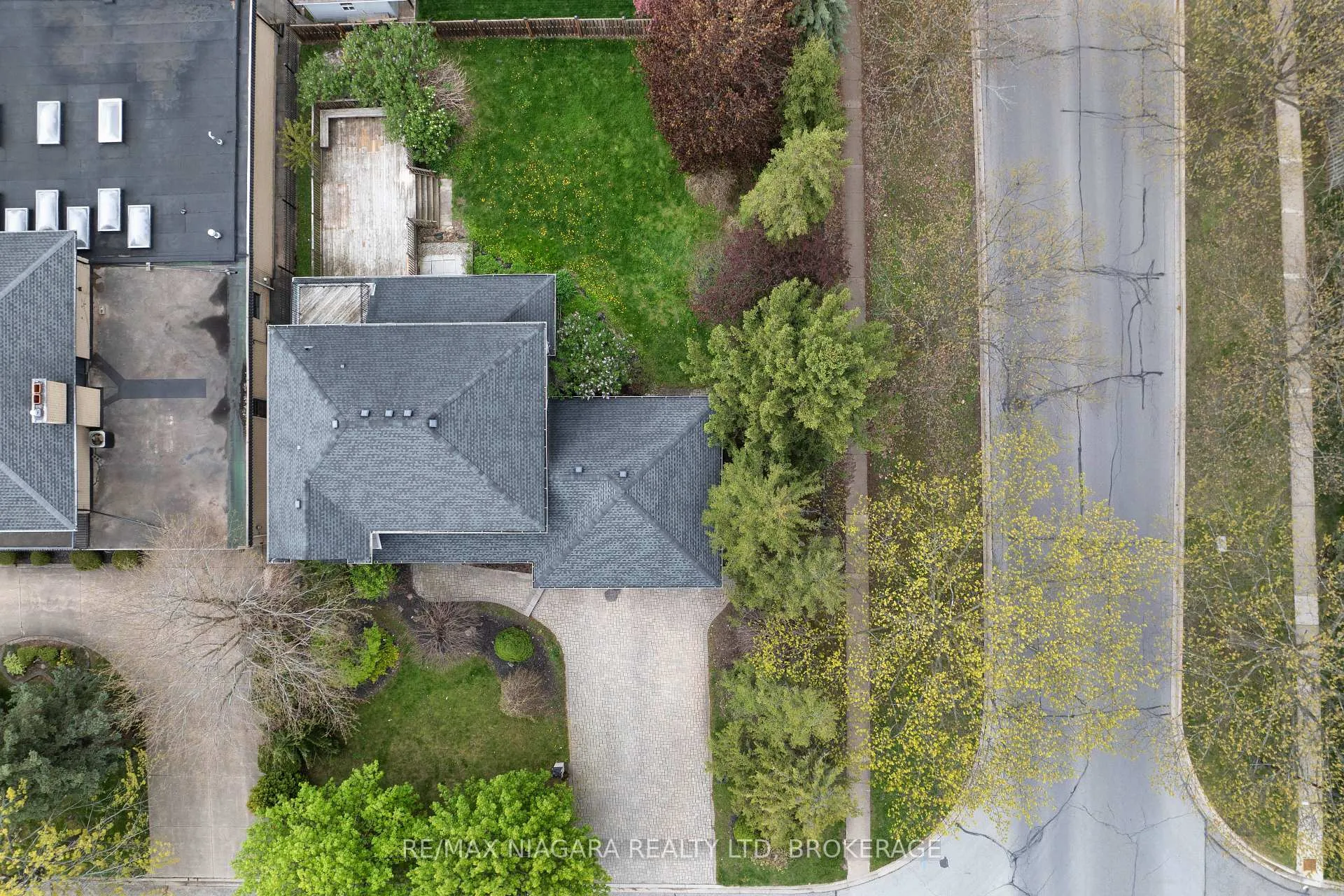 Photo 49 of 2 Mcclure Crescent, Thorold, Confederation Heights — HOMEH