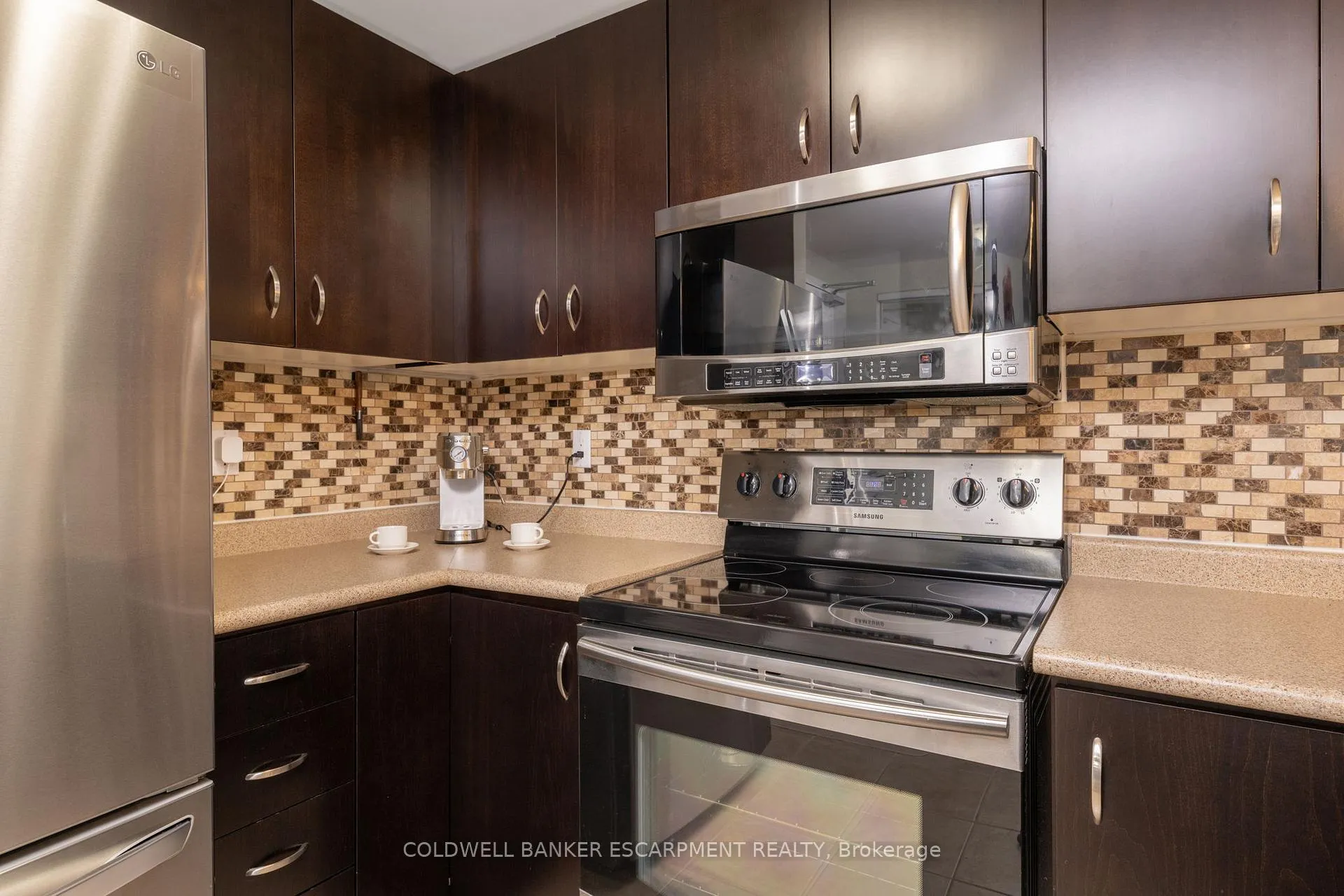 Photo 5 of Unit 109, 43 Goodwin Drive, Guelph, Pineridge/Westminster Woods — HOMEH