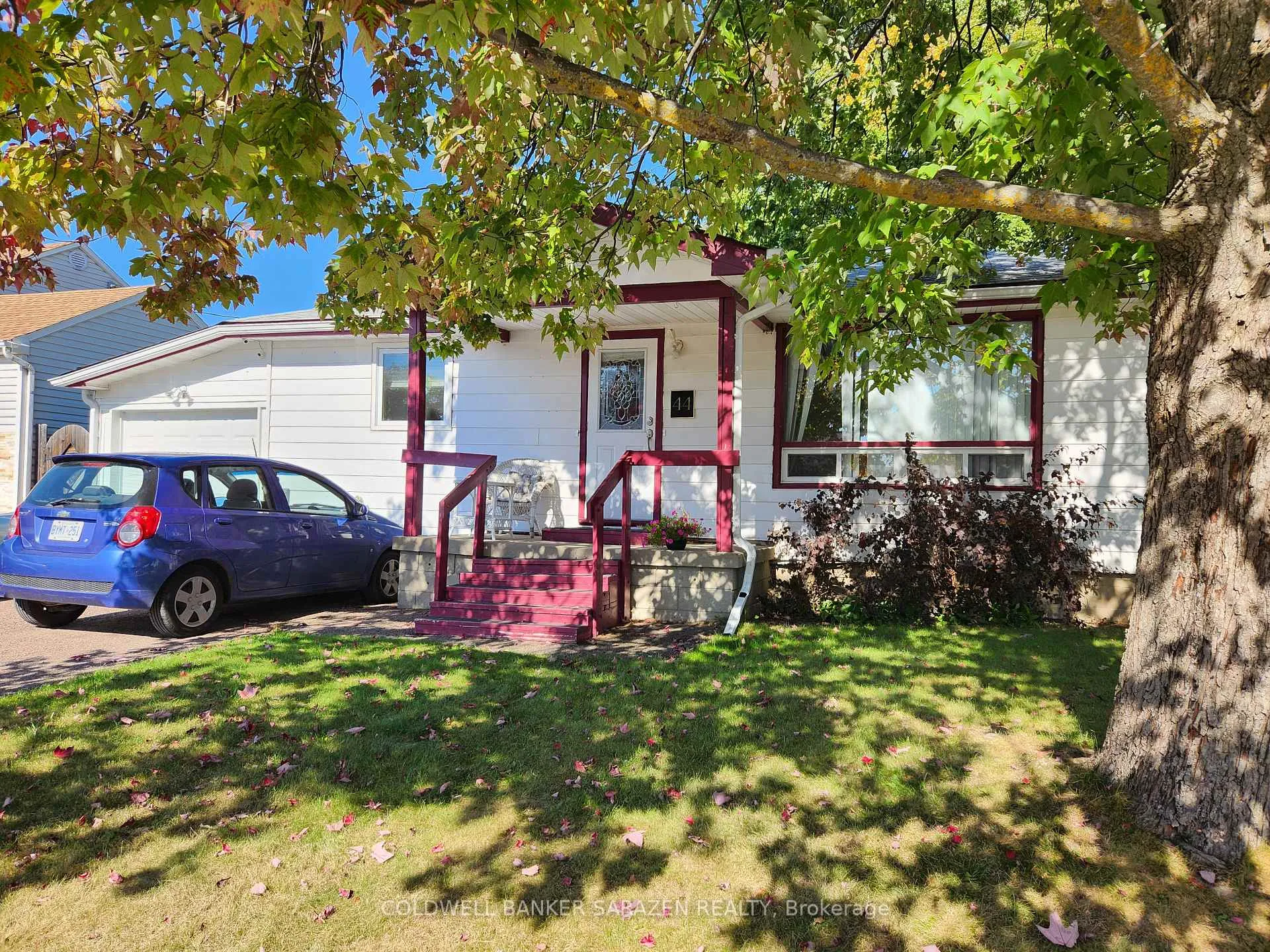 Photo 1 of 44 Third Avenue, Arnprior — HOMEH