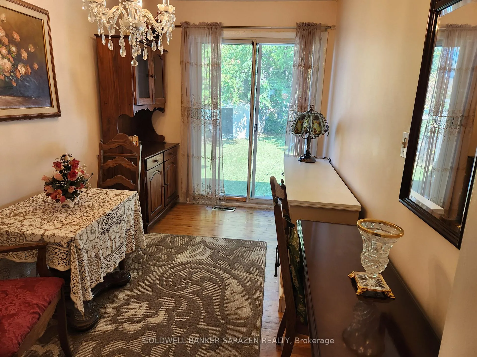 Photo 5 of 44 Third Avenue, Arnprior — HOMEH