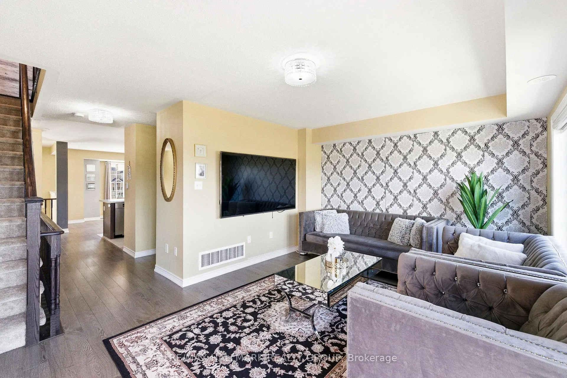 Photo 11 of 2464 Bromus Path, Oshawa, Windfields — HOMEH
