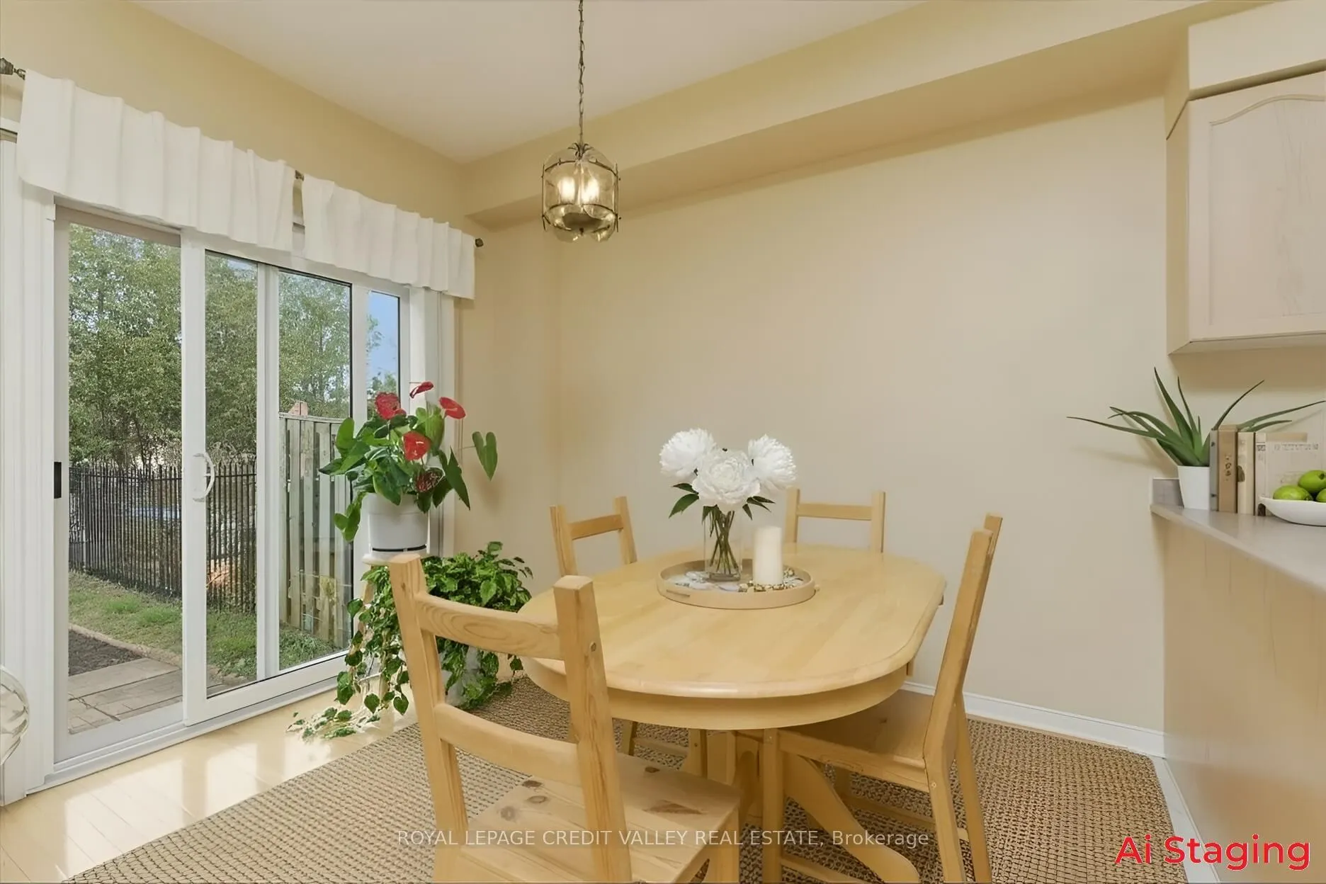 Photo 8 of Unit 6, 180 Blue Willow Drive, Vaughan, East Woodbridge — HOMEH