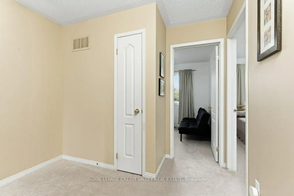 Photo 16 of Unit 6, 180 Blue Willow Drive, Vaughan, East Woodbridge — HOMEH