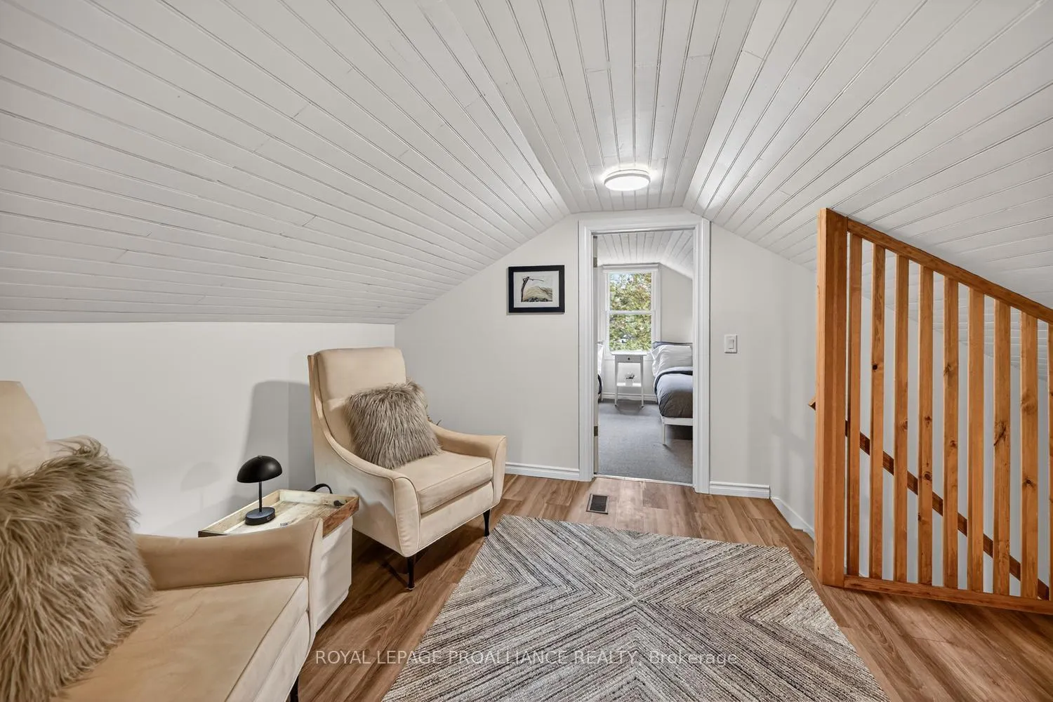 Photo 16 of 562 Prince Street W, Prescott — HOMEH