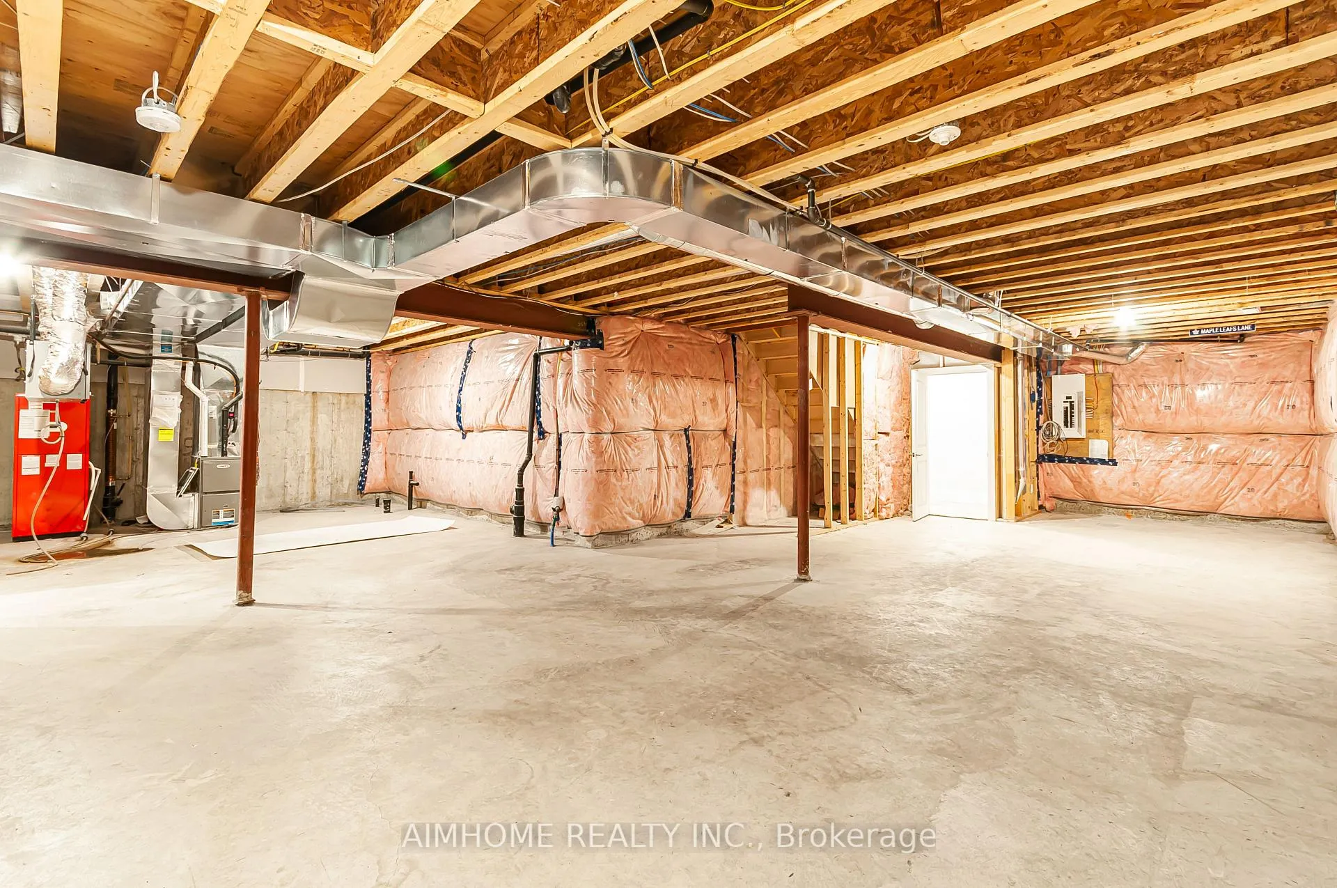 Photo 10 of 6 Prescott Crescent, Bracebridge, Monck (Bracebridge) — HOMEH