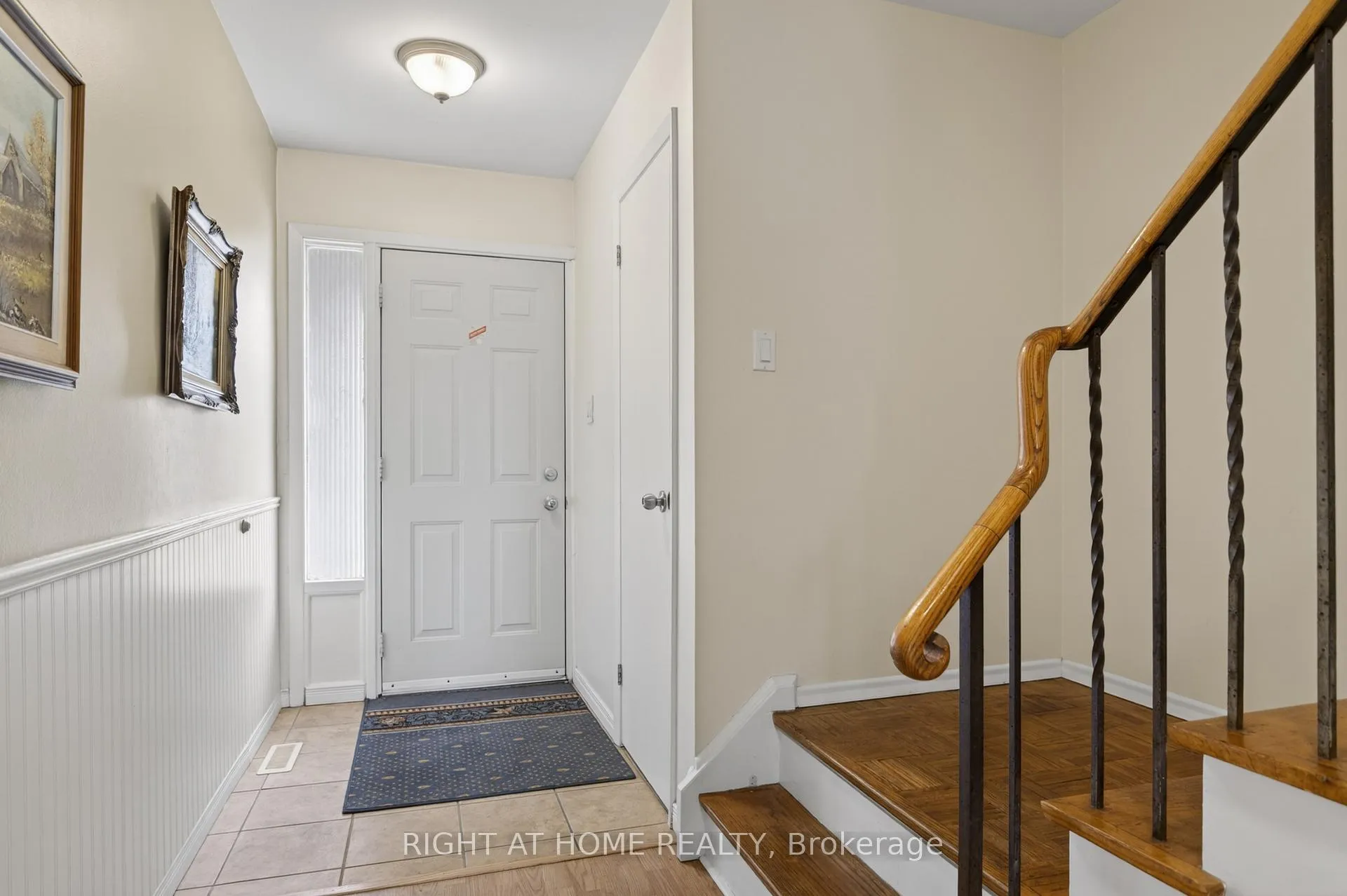Photo 5 of Unit 47, 2 Bernick Drive, Barrie, Grove East — HOMEH