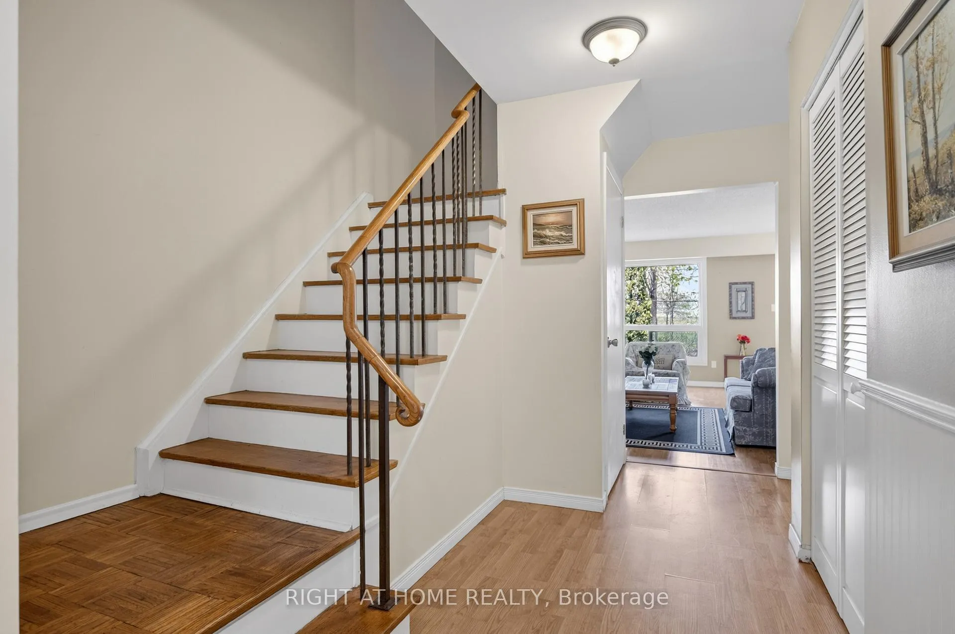 Photo 7 of Unit 47, 2 Bernick Drive, Barrie, Grove East — HOMEH