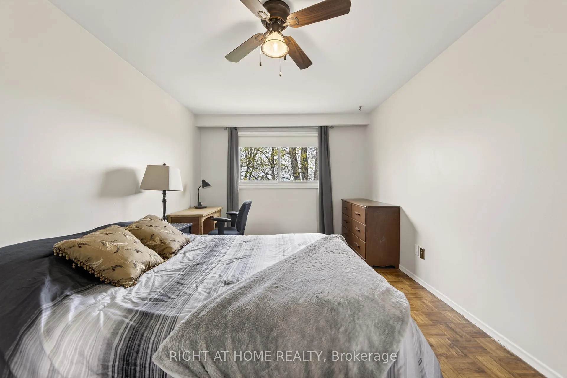 Photo 31 of Unit 47, 2 Bernick Drive, Barrie, Grove East — HOMEH