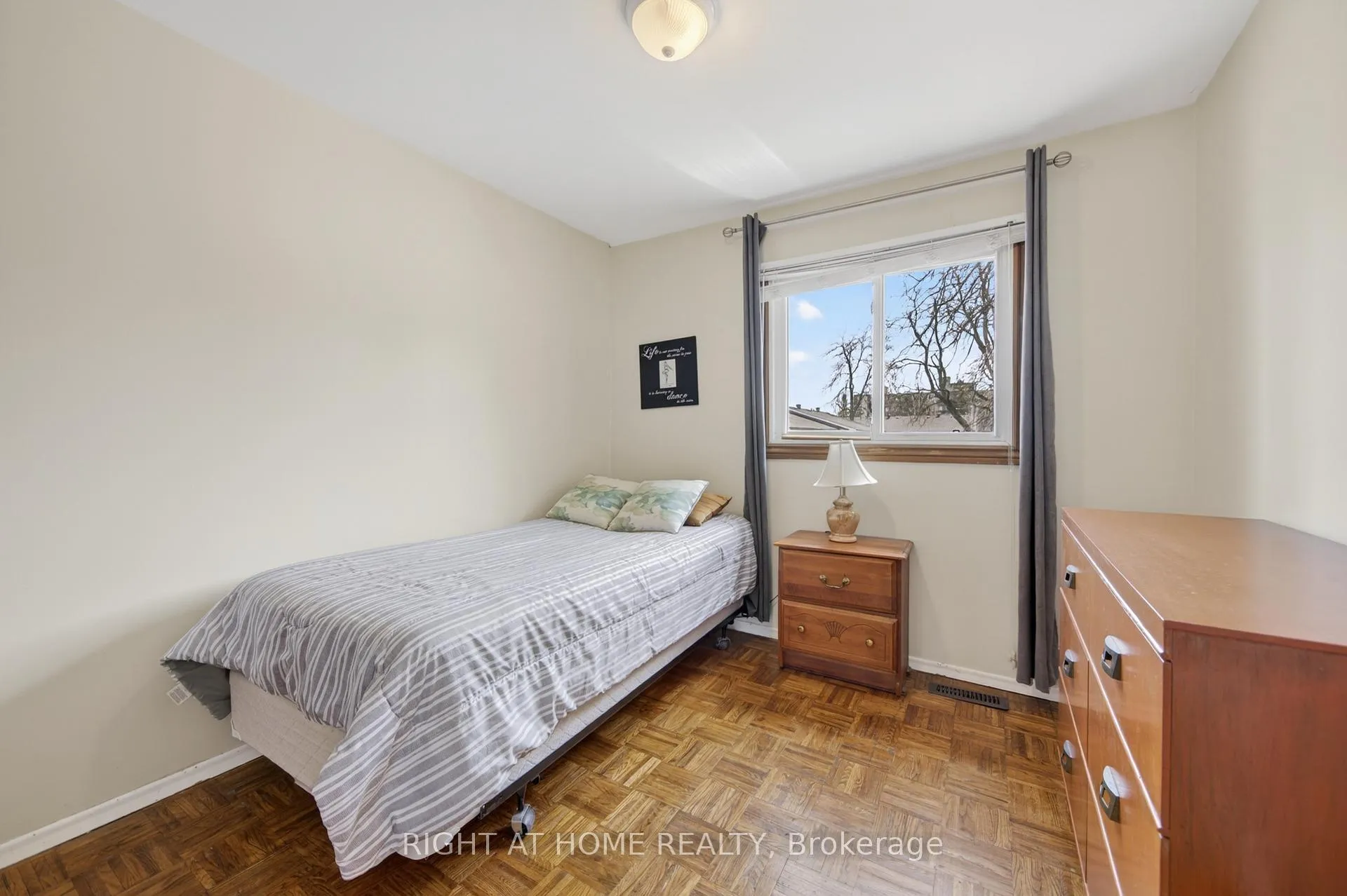 Photo 35 of Unit 47, 2 Bernick Drive, Barrie, Grove East — HOMEH