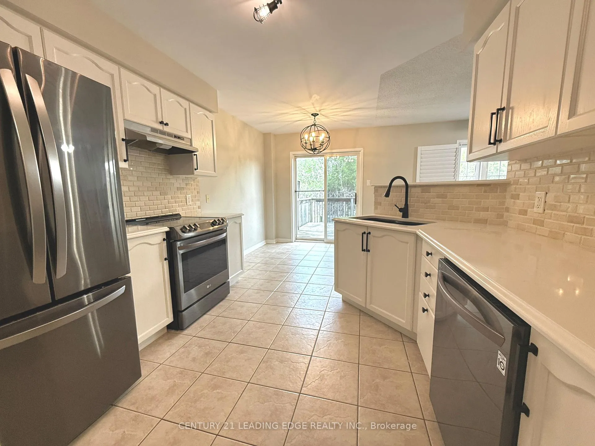 Photo 10 of 10 Crough Street, Clarington, Bowmanville — HOMEH