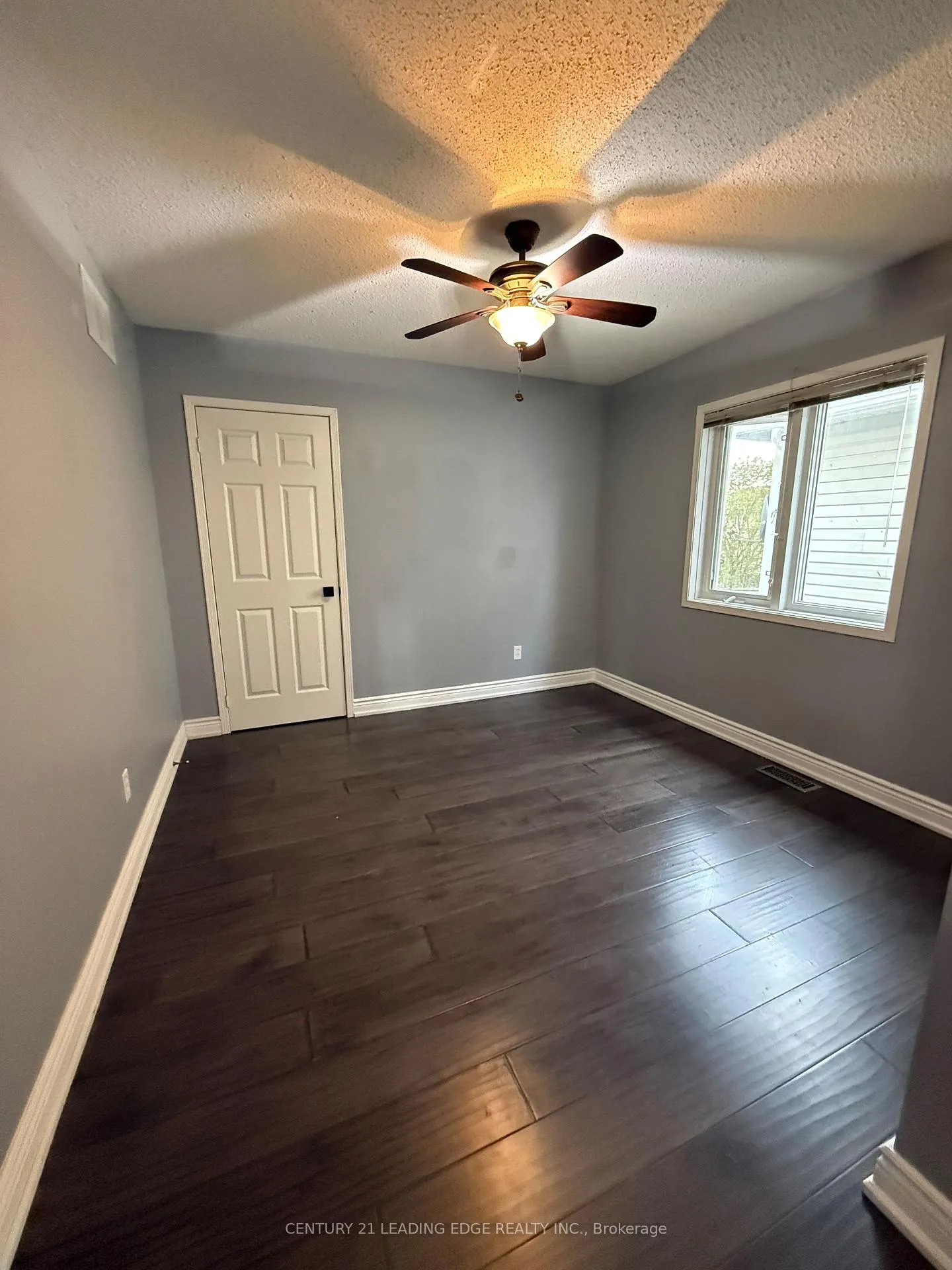 Photo 13 of 10 Crough Street, Clarington, Bowmanville — HOMEH