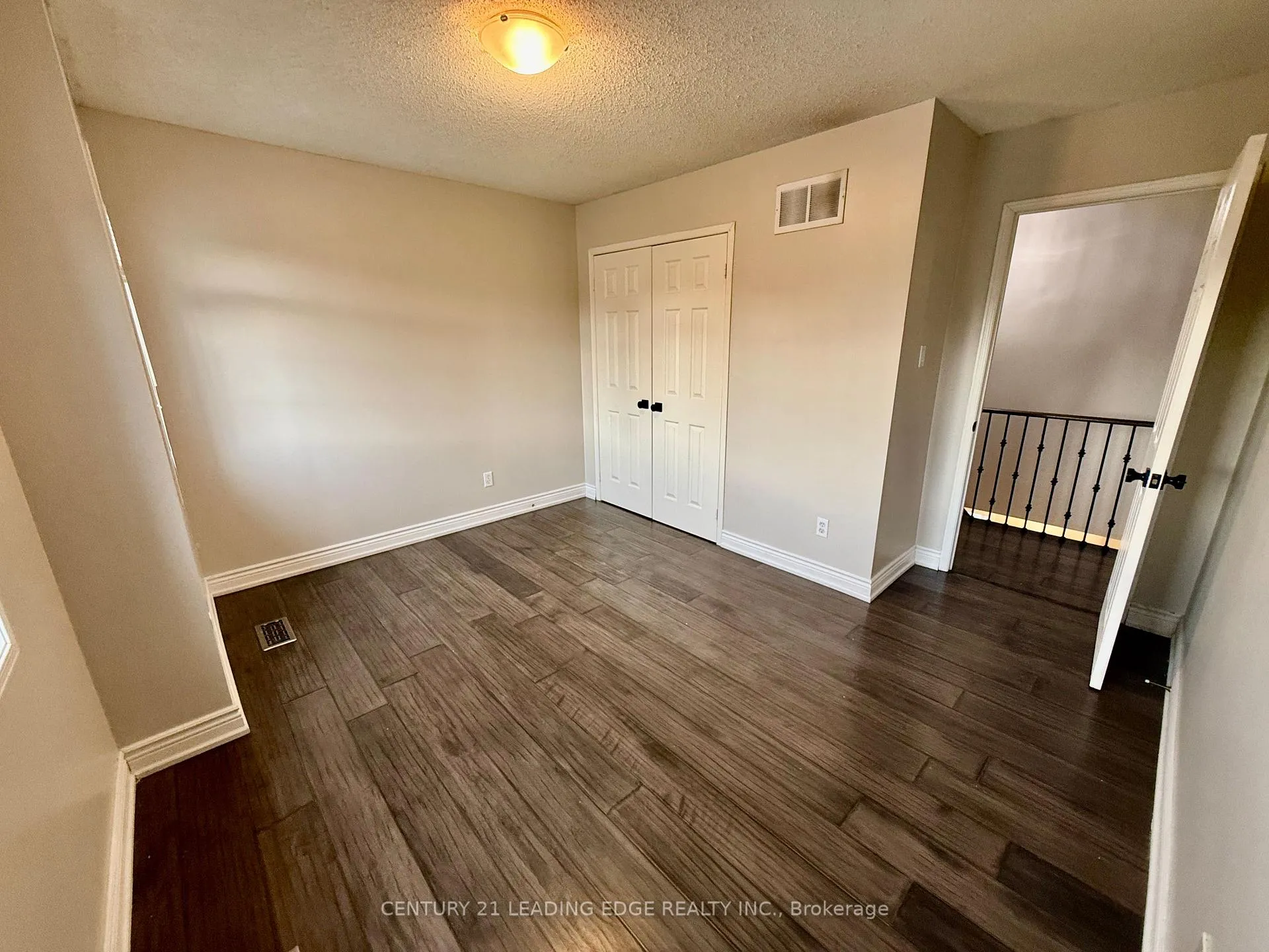 Photo 17 of 10 Crough Street, Clarington, Bowmanville — HOMEH