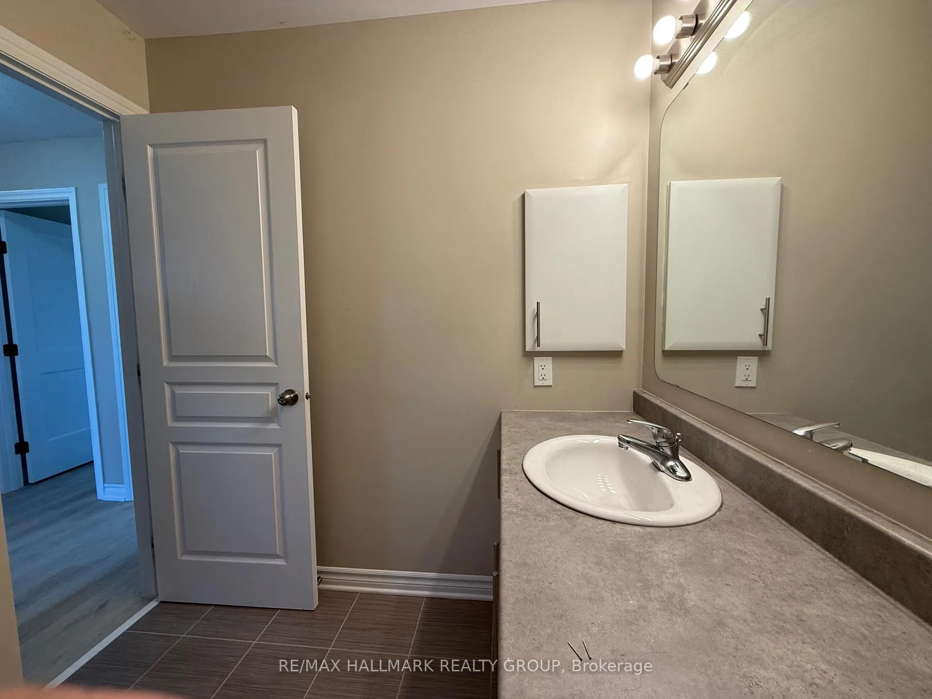 Photo 11 of 1158 Tischart Crescent, Ottawa, Kanata - Kanata Lakes/Heritage Hills — HOMEH
